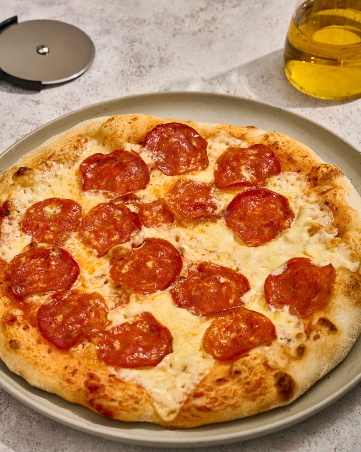 🍕 Pepperoni x 1 = Bien. Pepperoni x 2 muy bien. Pepperoni con salsa miel picante = nivel Dios 🤯
#bittapizza #tuslicetusalsa #foodporn