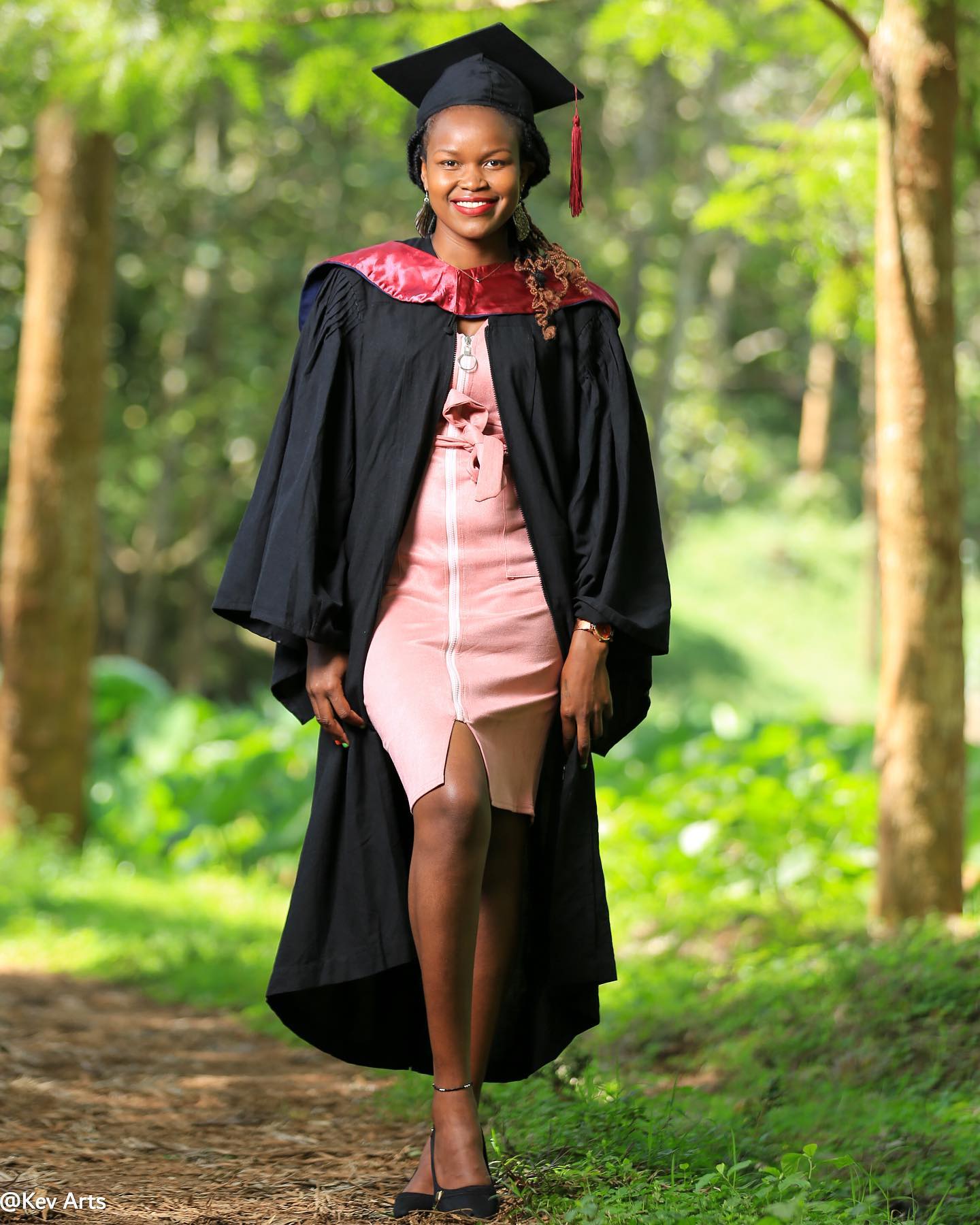 A very special moment. CSMF scholar Evelyn has graduated and is now officially an English teacher. We are immensely proud and cannot wait to see her flourish. Congratulations Evelyn!