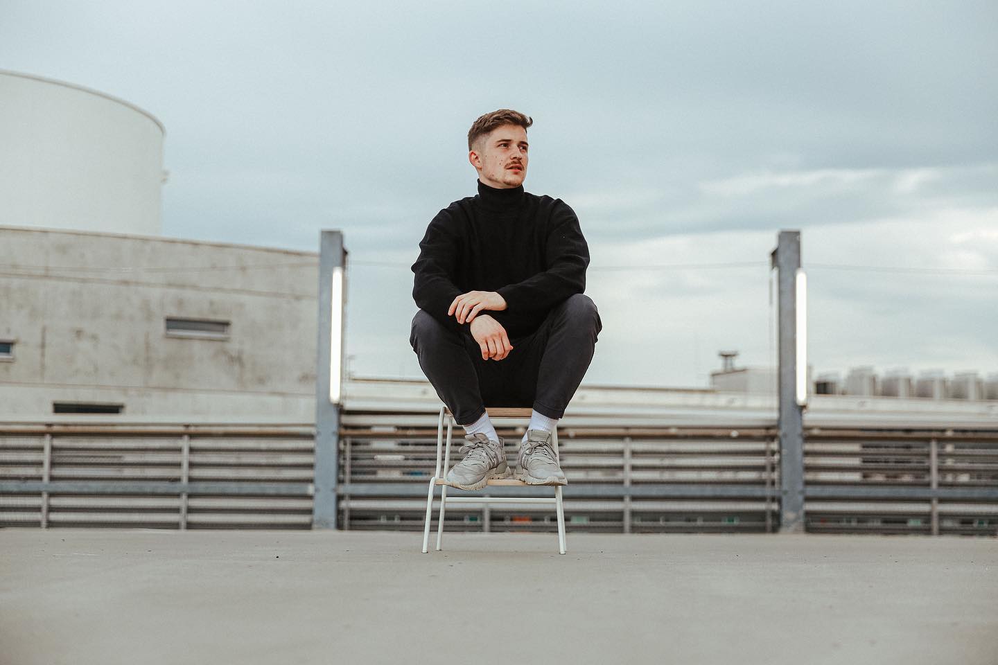 Rooftop.
#portraitphotography #portrait #model #modelshoot #karlsruhe #influencer #julianapaulosphotography #kuenstlershooting #photoshooting #shooting #fotoshooting #fotograf #maleshooting #artistshoot