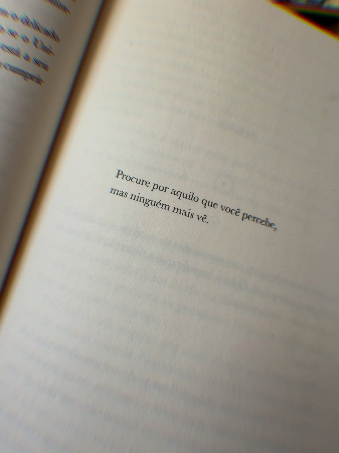 A arte mora nos detalhes ✨
(a vida também)
📸: @beart.eemtodaparte
📖 Registro de leitura de “O Ato Criativo: uma forma de ser” de Rick Rubbin (inclusive, fica a dica: leiam o livro ✨)