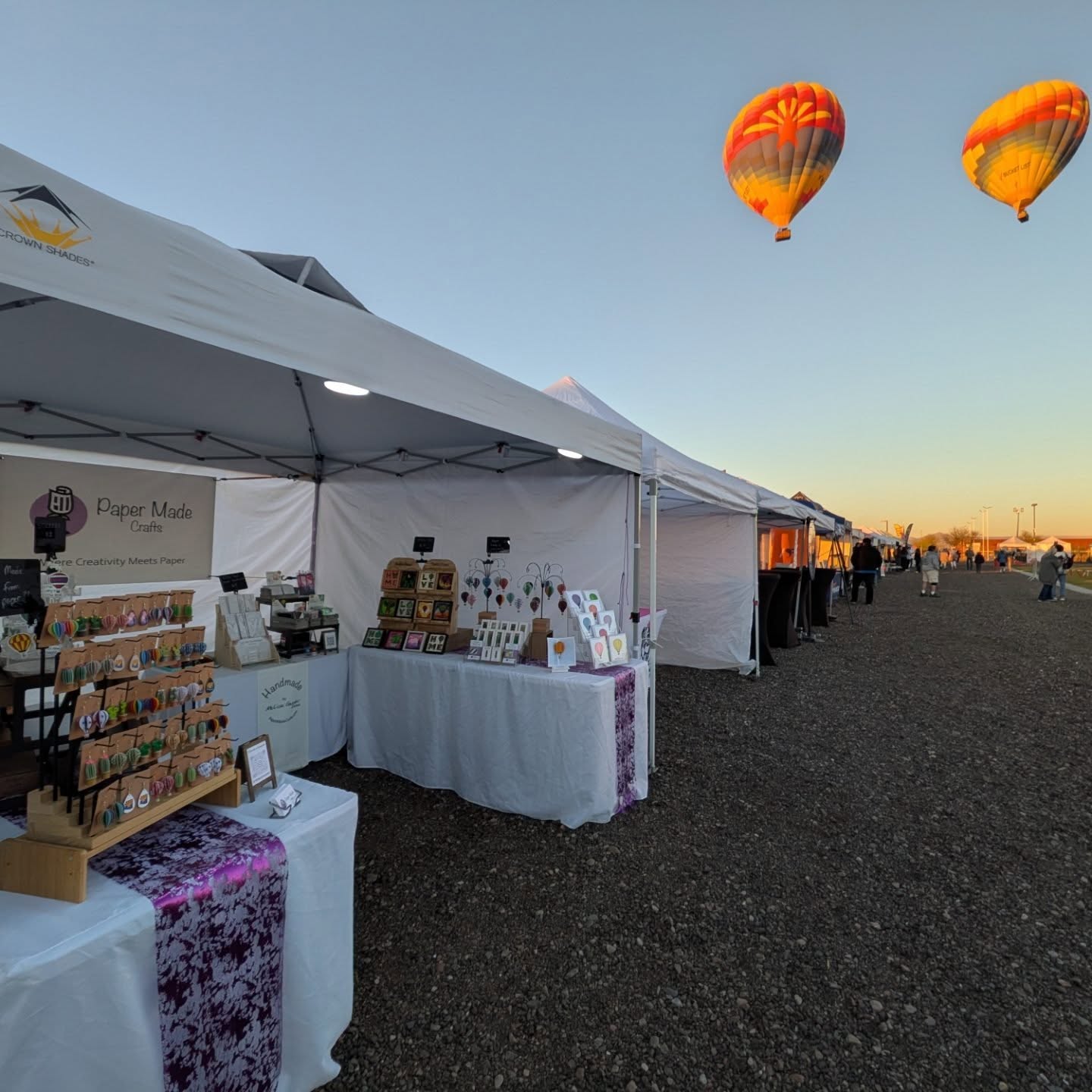 Day 2 of the Arizona Balloon Classic and I have a full booth!! š±š¤Æšš