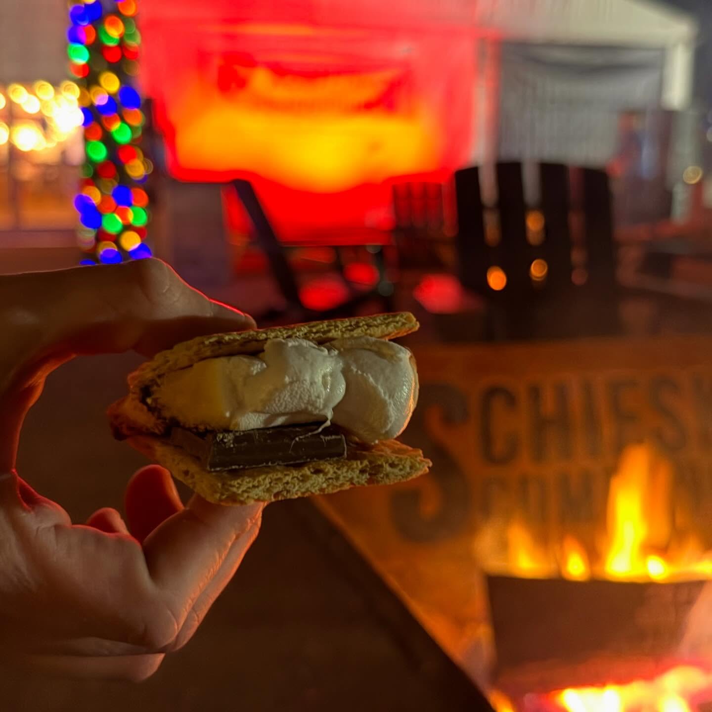 S'more fun all weekend at the World Snow Celebration. Get your s'mores kit and roast right here.
And yes, we have our delicious homemade pops too. And yes, I know it's cold...but is there anything more Minnesotan?