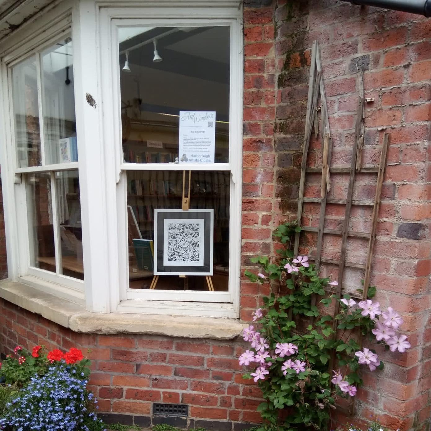 Arts Windows 2021!🎨🖌
So pleased to be taking part once again in this event. An exhibition of work by local artists in shop windows around the town for the whole of September #artwindows #harboroughartistscluster #quinnsbookshop#marketharborough #artexhibition