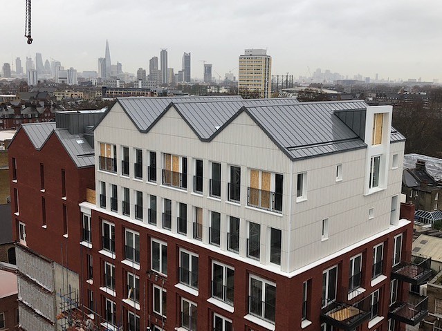 All Metal Roofing completed this high end residential development for Mount Anvil in SW London.
3500m2 of VM Quartz zinc standing seam roofing and cladding including full substrate and design. @vmzincuk •
•
•
•
•
•
#roofing #construction #london #architecture #metalwork #amr #vmzinc #swldn #quartz