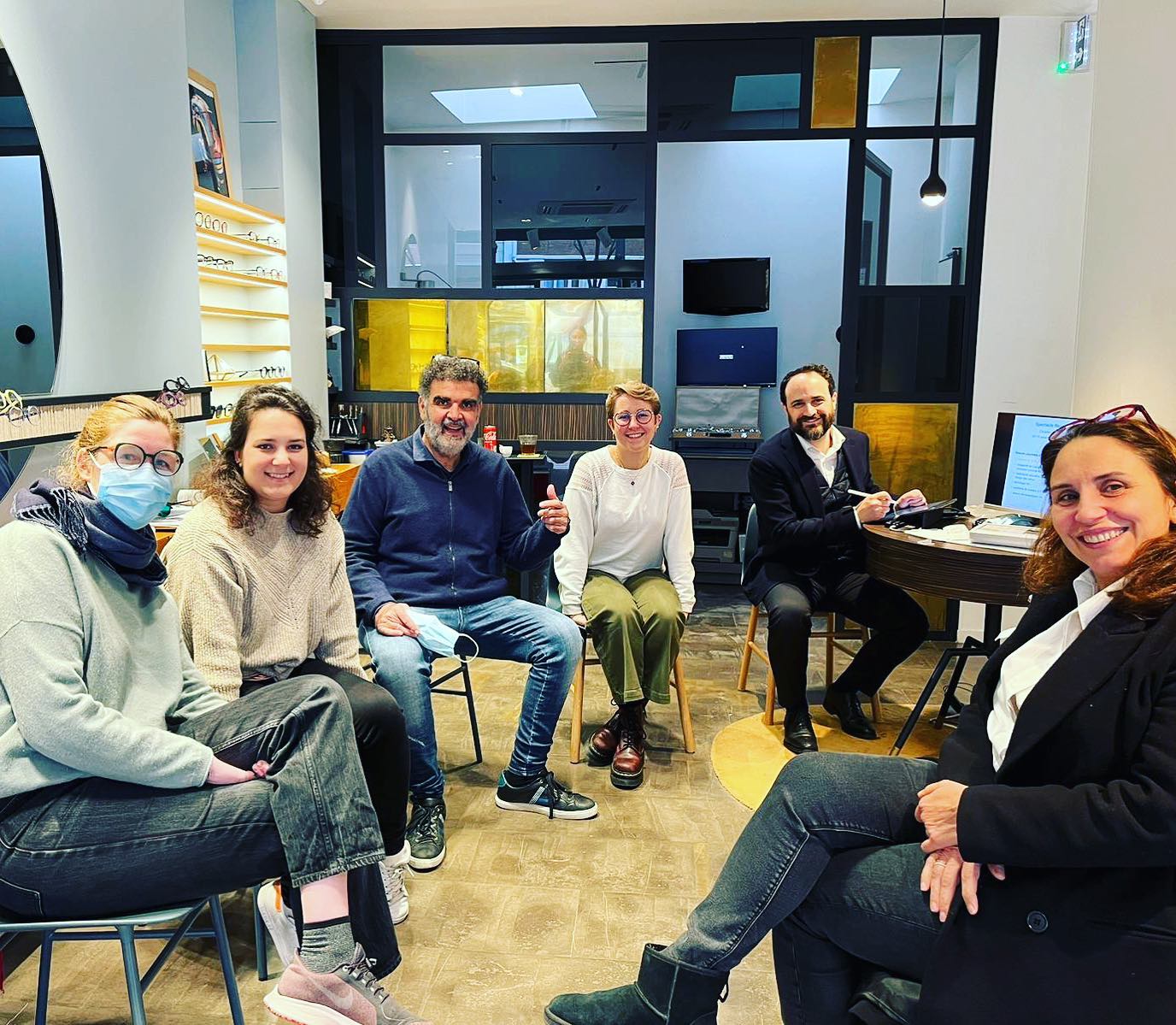 Session de Formation 👍 sur les Difficultés d’Adaptation Visuelle aux nouvelles lunettes, chez l’équipe Bruno Zana Opticiens à Paris - Merci pour votre accueil chaleureux et votre intérêt #formationcontinue #optometrie #expertisevisuelle #afcooformation #opticiens @brunozanaopticien