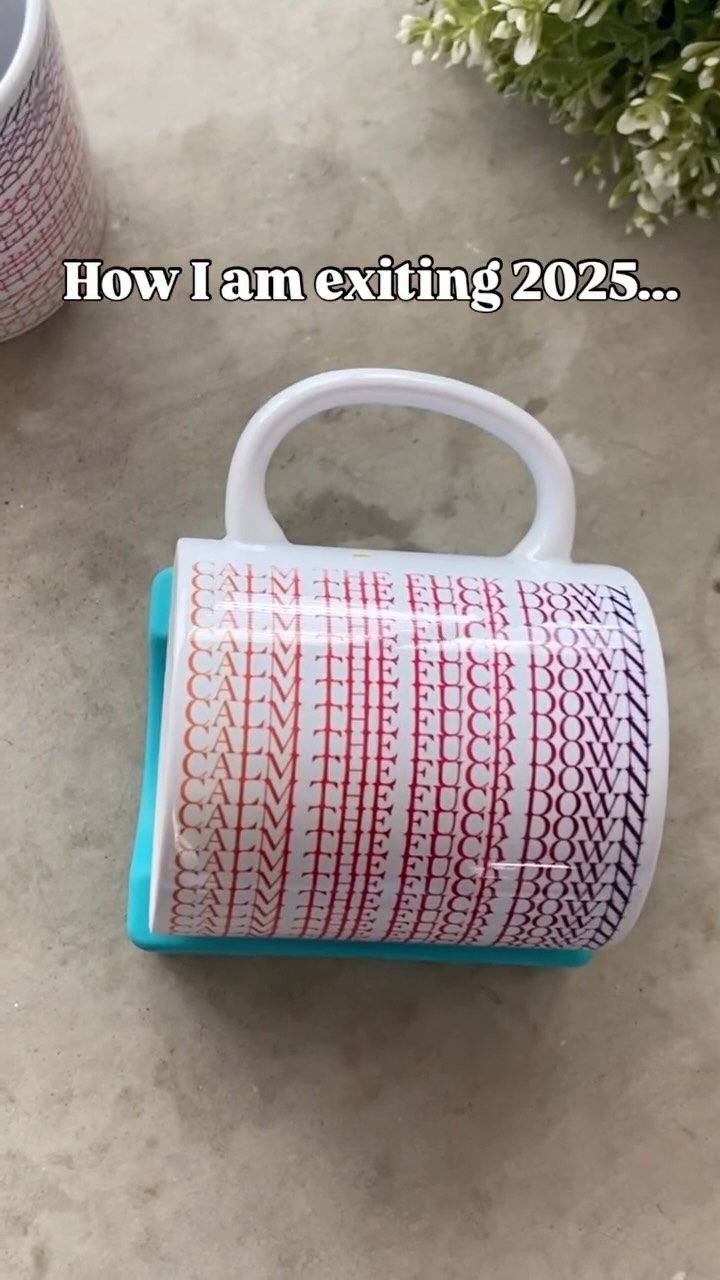 Saying goodbye to 2025 the only appropriate way ☕️
If you know, you know 🤷🏽♀️
#2026goals #2025recap #hiddenswearmug