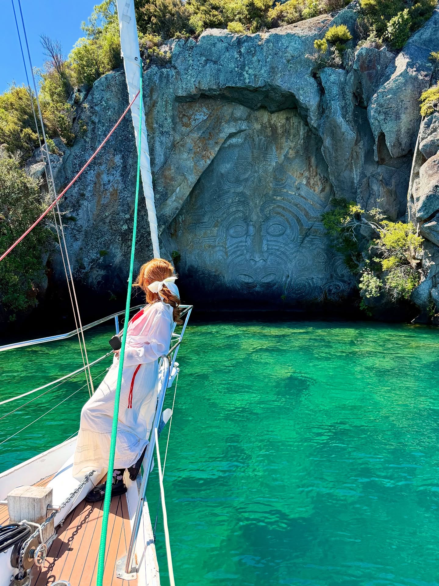A sunny day, calm water, and one of Lake Taupo’s most recognizable sights.
It’s always worth taking the time to see this properly.
Great for first-time guests and locals alike ✨
#SailBarbary #MaoriRockCarvings #LoveTaupo
Eco-friendly sailing Taupō New Zealand