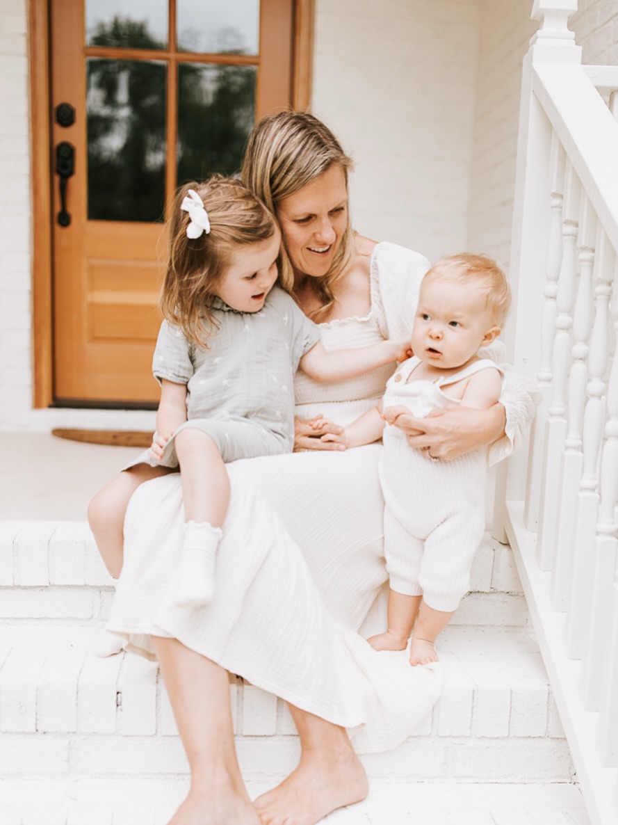 I figured it was time for a little introduction! I'm Tracy, and I'm thrilled to share a bit about myself with you. I started my photography business in Spring 2021, just before my third baby arrived. After working in advertising for almost 15 years, I took a leap of faith and pursued my passion for photography. It's been an incredible journey, and I'm so grateful to have the freedom to prioritize my family and love getting to capture so many amazing families. It has truly been a dream come true.
As a mom to four kids, ages 1 to 8, life can get crazy, but I wouldn't trade it for the world. When I'm not taking photos, I'm probably chasing my kids from activity to activity or enjoying some downtime at home. I'm originally from Nebraska which I miss dearly and we love visiting family there whenever we can.
January and February are some of my favorite months to unwind and get cozy with the family. We have been playing lots of games, puzzles and movies over the past few weeks which has been so fun!
I hope 2026 is off to a great start for everyone and I can’t wait to see all that is in store for this little business of mine. I will be opening my calendar for the spring February 6th so be on the lookout!
