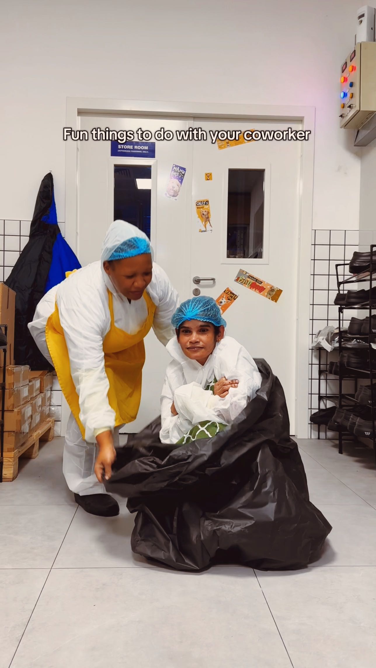 Is this not the valentines day spirit??
#viral #officehumor #explorepage #workstress #workjokes