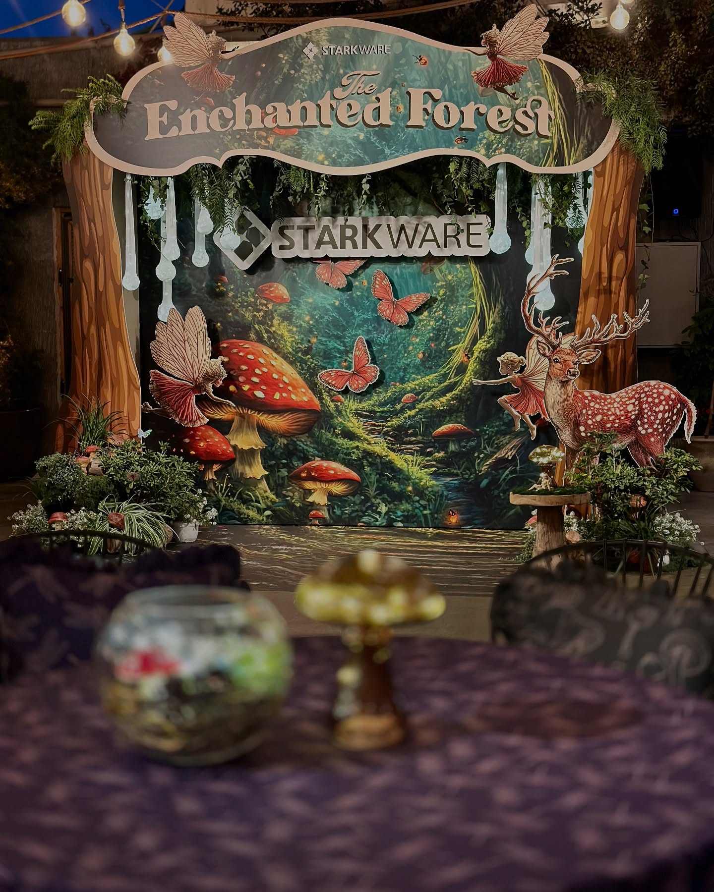 While getting ready for Purim 2026, our favorite holiday, where you can go a little wild and push creativity all the way to the edge ✨
This event for @starkware_ltd popped up in our phone memories today, and took us right back 🤍
Still makes us smile.
Production: @soncoevents
Design & Branding: @zagoni_goltz