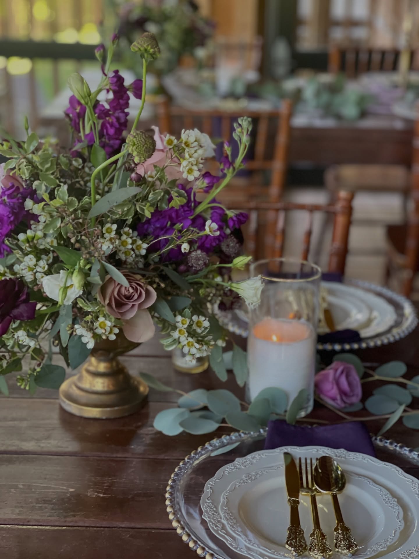 Winter 🥶 is raging ❄️ so we’re over here like….
Bring on the Spring showers☂️ (don’t worry we’ve got a rain plan on stand by 😉)
&
Whimsical, romantic wedding flowers 🌸🌼🪻
❓For our Spring 2026 brides, what color palette are you picking?
🌿Share your color inspo in the comments.
Planning/Decor > Wed Knoxville
Flowers >Echelon Florist
Venue > Parkside Resort
#wedknoxville #knoxvilleweddingplanner #pigeonforgeweddingplanner #2026bride #weddingrainplan