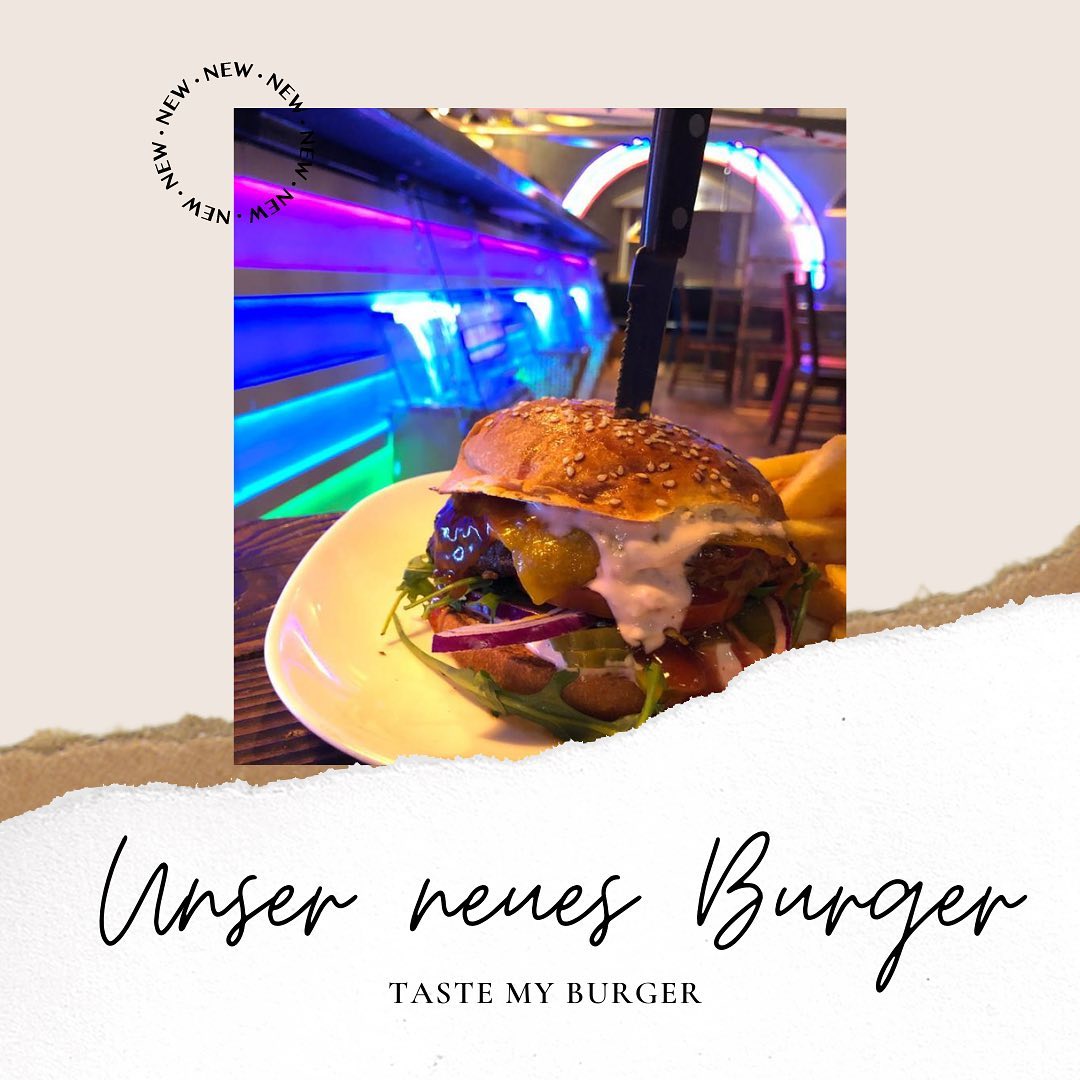 Unser neues Burger-Special für den kalten Winter heißt Uuuuu'mami und mit der hausgemachten Süß-Sauer-Sauce auf Rucola, Tomaten, Essiggurken, Zwiebeln und schmackhaften Gouda, wird er euren Geschmackssinn verwöhnen. 🍔 🥤 🍟
.
#burger #bestburgerintown #tastemyburger #munich #halal #burgerlove #homemade #special