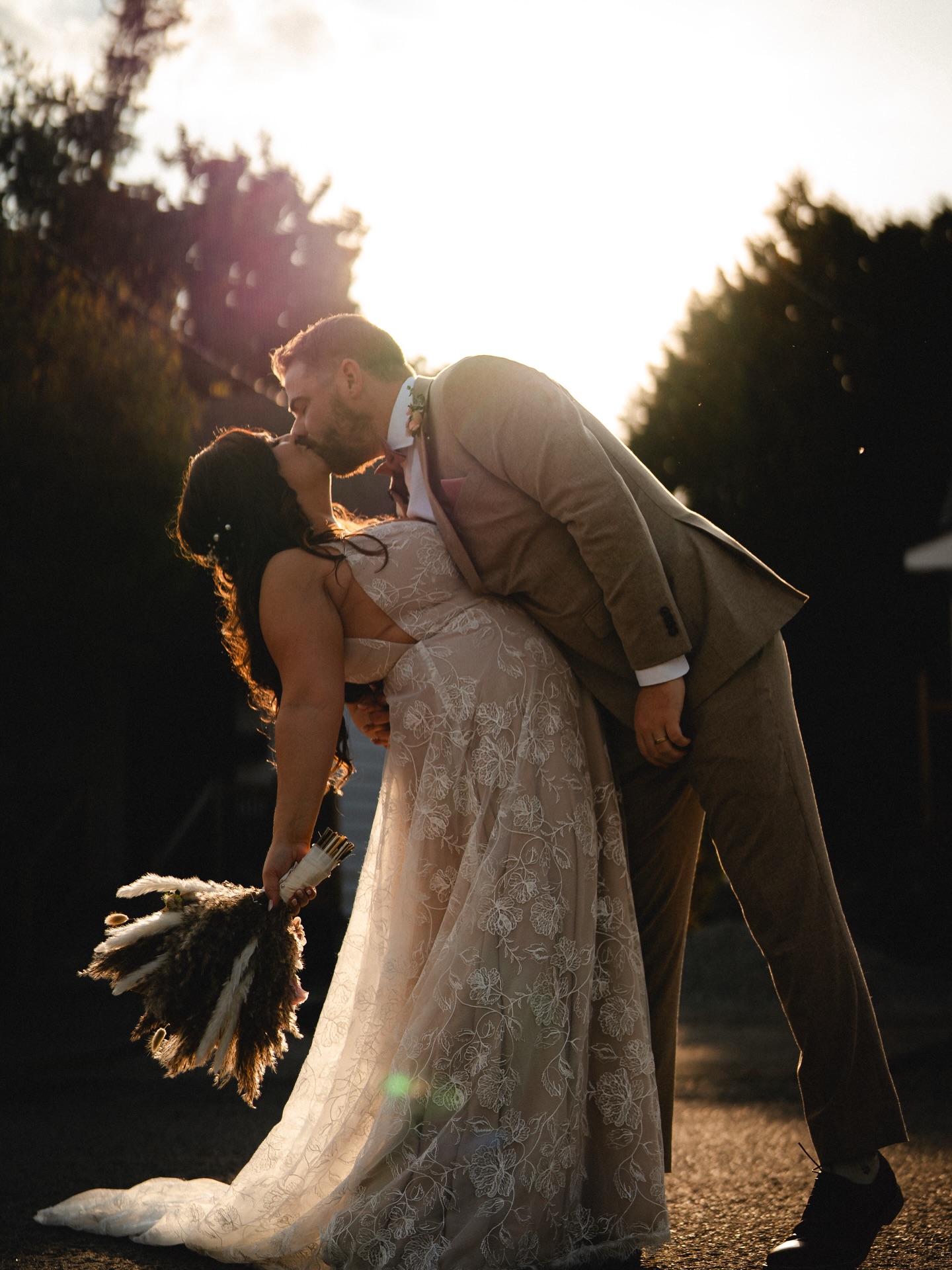 This day was everything a backyard wedding should be.
Laid back, intimate, and effortlessly elegant.
Andrew & Andrea poured so much love into this celebration, including baking every single pastry herself (and yes, they were incredible). Dinner was served buffet-style by @meatings, creating a relaxed atmosphere where guests lingered, laughed, and truly enjoyed the evening.
Beautiful floral arrangements, soft lighting, and a setting that felt like home made this day feel incredibly special.
The last photo was taken at the very end of the night, just before saying goodbye. Andrea came to thank me, and it was such a special way to end a really beautiful day 🤍
Captured by: @shamit.rmt
Day of Coordination, set up and teardown: @carolineandcompanyca
Hair & Makeup: @shannondoylebeauty
Rentals: Cody Party Rentals
Catering: @meatings
Flowers: @aujardindesylvie_fleuriste
#ottawawedding #ottawaintimateweddings #ottawaweddingcoordinator #ottawaweddingplanner #ottawaweddingvendors