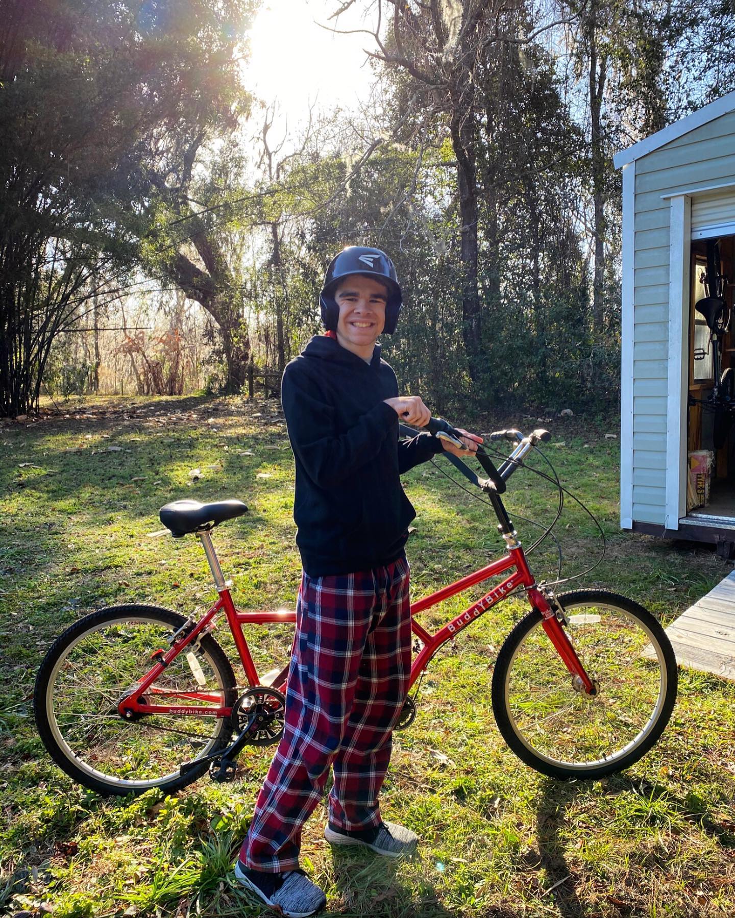 Congratulations to our Giveaway Winner! @knapperbill
Derek loves showing his appreciation for all of your support so this was as fun for us as it was for all of you!
COMMENT BELOW: What would you like to see in the next giveaway??