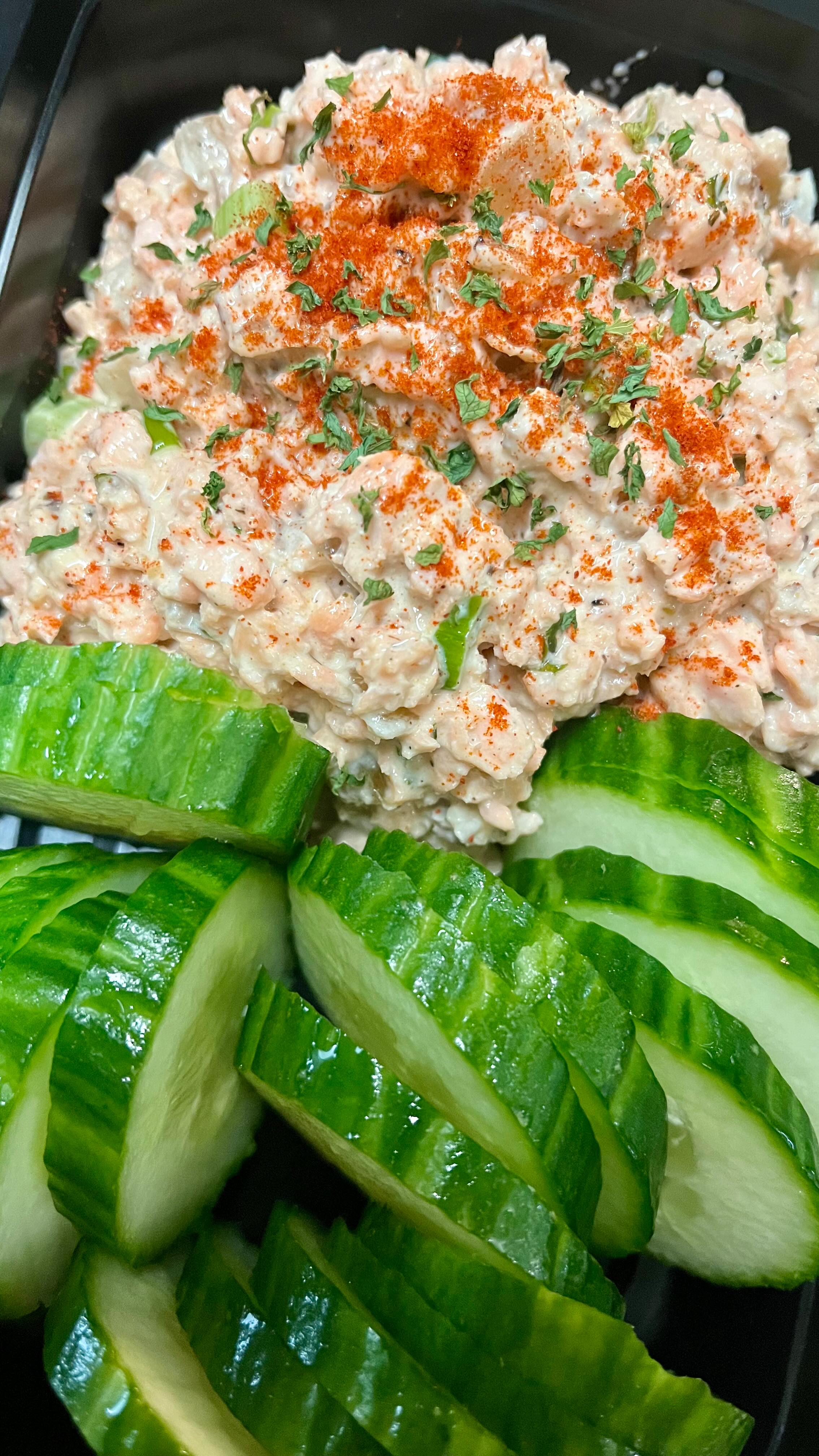 Salmon Dip 🔥
•
#salmon #dip #MealPlans #healthy #foodie #neworleans #nolafoodie #neworleanscuisine #gym #mealprepideas #mealprep #monday #motivation #neworleansmealprep #nola #fitness #workout #weightloss #weightgain #eat #food #inspiration #fypageシ