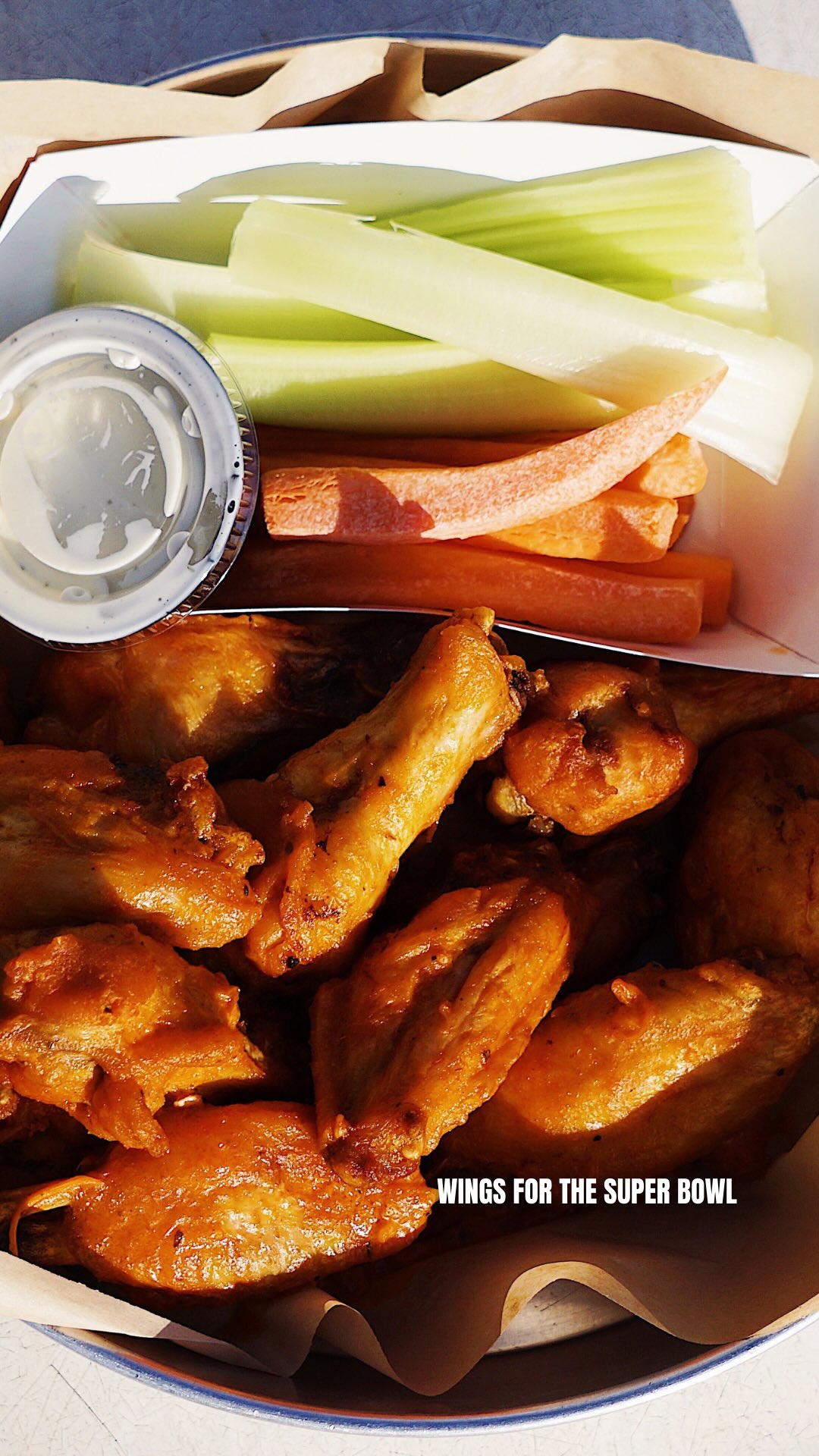 Wings are inarguably the best Super Bowl food... 🫢
Get your sticky fingers over to Bill’s to order your Wings Catering for your Super Bowl party!
Keep your eyes peeled for this year’s Super Bowl Party at Capt’n Bill’s announcement 👀🍗🍻🏈🙌🏼
#SuperBowlWings #Catering