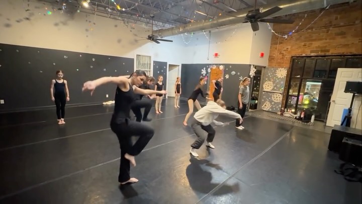Sometimes the work is about learning how to pause instead of push.
A movement study from Take a Moment.
Stay tuned for a peek into the Legally Blonde process soon.
Choreo @nichola.dance