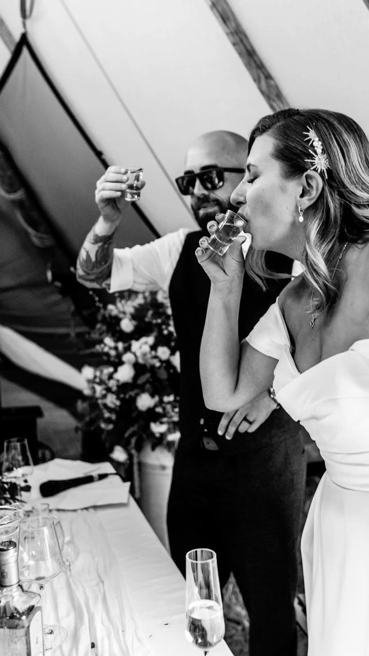 One minute you’re showing everyone the ring.
The next minute you’re deep in wedding content you didn’t ask for.
If you’re newly engaged, welcome.
It’s exciting, overwhelming, and very normal to have absolutely no clue where to start.
Stick around. I’ve got you 🤍
#hertfordshireweddingphotographer #londonweddingphotographer #youdoyou #funweddingphotography #naturalweddingphotography