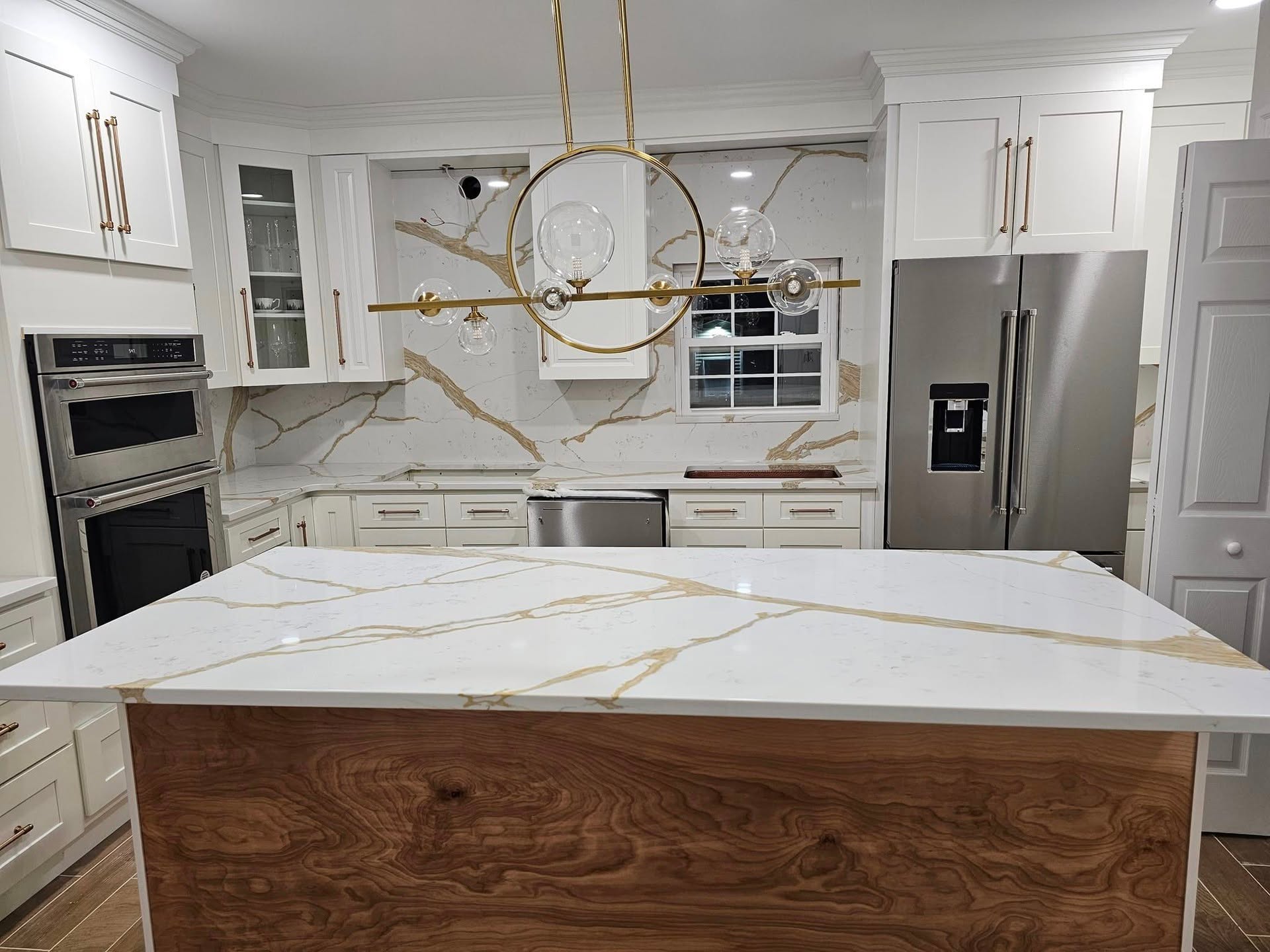13 days left until Thanksgiving! 🦃🥘 Just enough time to make a color selection for your kitchen countertops, schedule a template, and installation.
We have just a few more spots available until then. Come visit us so we can get the process going for you!😊
This kitchen was installed last week featuring our SDRI Quartz "Golden Cascade" countertops and full height backsplash.
940 Wellington Ave, Cranston, RI 02910
Mon-Fri: 9-5pm / Sat: 9-3pm / Sun: Closed
401-780-9639
www.stonedepotofri.com
#quartz #quartzcountertops #whitequartz #whitekitchen #whiteandgold #kitchen #countertops #kitchencountertops #stonecountertops #customcountertops #fullheightbackpslash #stonebacksplash #backsplash #kitchenisland #thanksgiving #stonefabricators #installation #fabrication #ri #ma #ct
