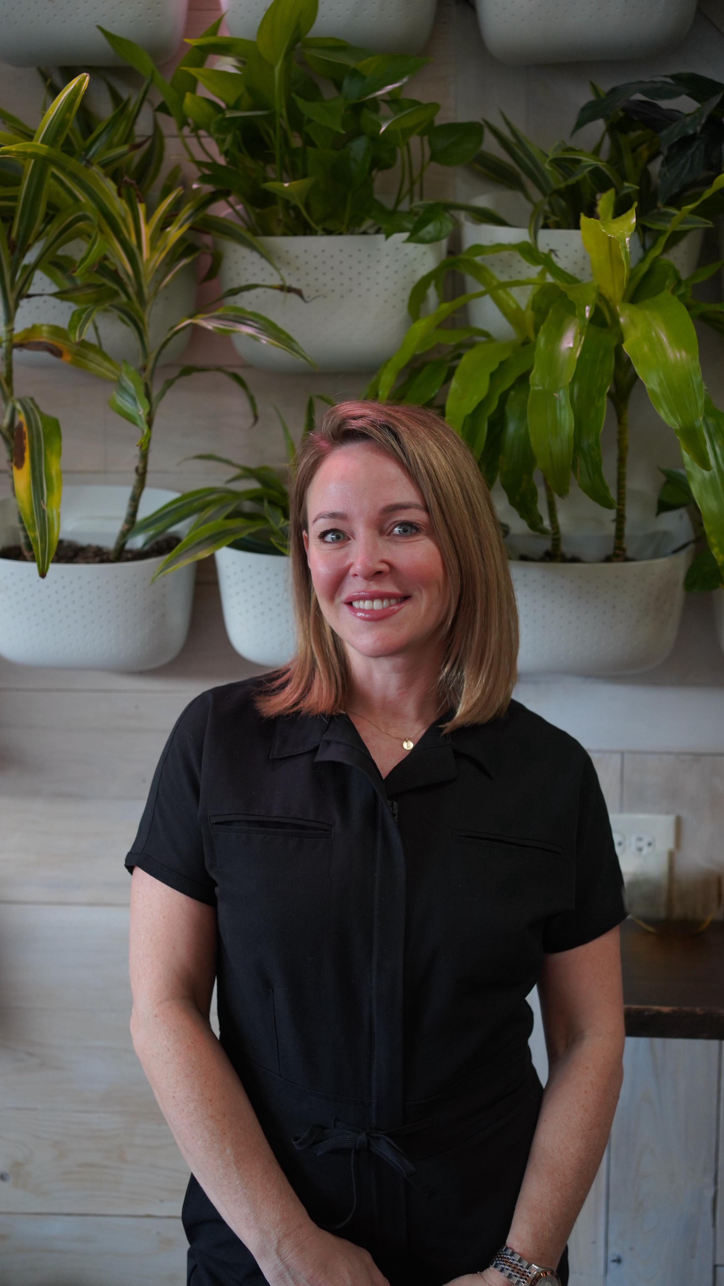 Available tox openings this week 👇
Tomorrow Wednesday, January 21st
10:30 am
11:30 am
1:10 pm
Thursday, January 22nd
9:30 am
11:15 am
1:30 pm
6:30 pm
Book no by visiting HWSkin.com
#HollywoodSkin #ParkRidgeMedspa #ParkRidgeInjector