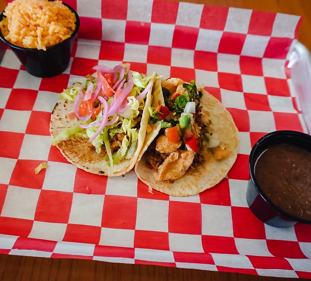 It’s Taco Tuesday‼️🌮
Who’s visiting us today?
_____________________________________
Es Taco Tuesday‼️🌮
Quien nos va a visitar hoy?
#TaqueriaEmanuel #TacoTuesday