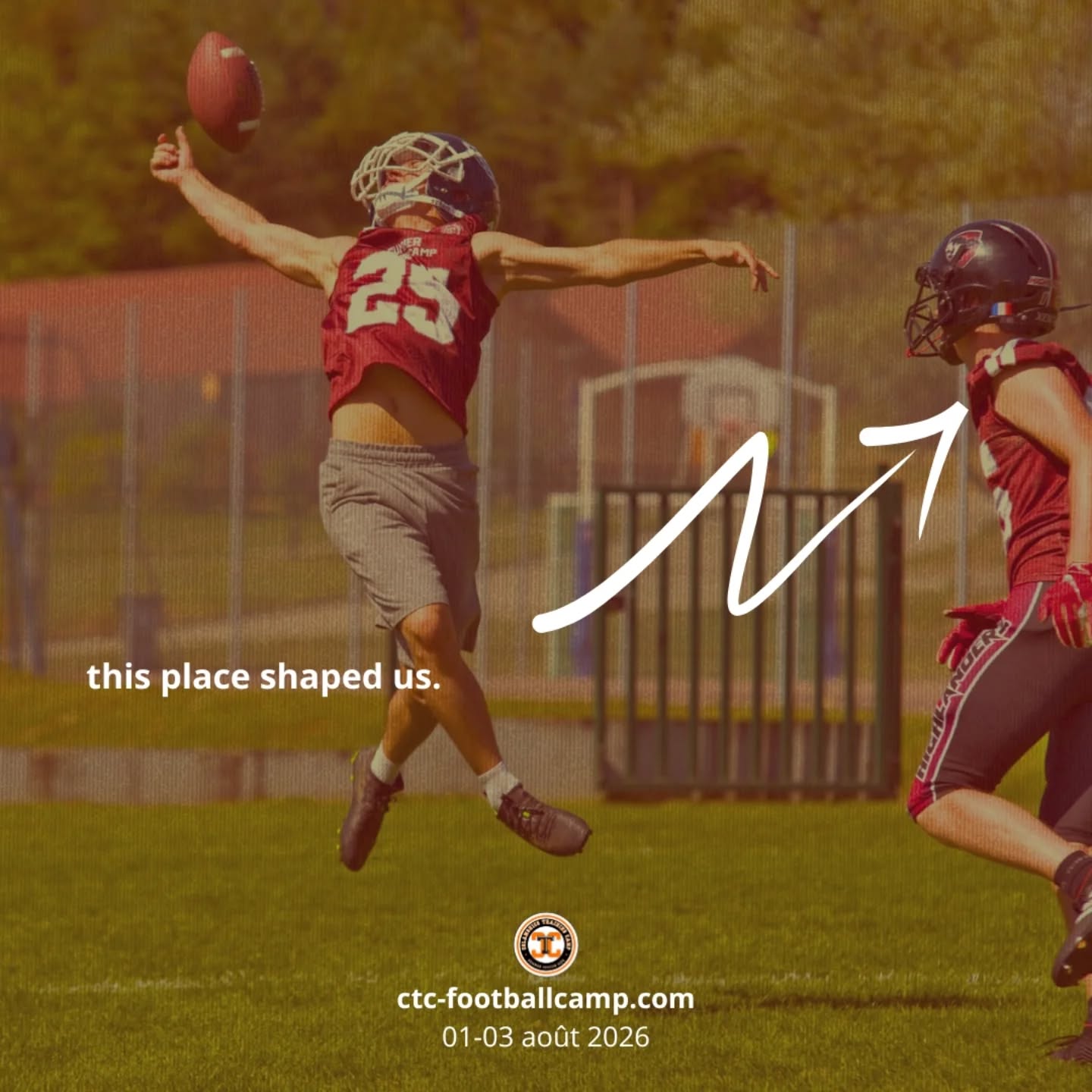 Avant les spotlights, l'effort ! Rejoins le summer camp et prépare ta saison. 01-03 août 2026, inscriptions sur ctc-footballcamp.com
#footus #footballamericain @fffa_officiel
Photo courtesy by @_mazhe_ 🐈