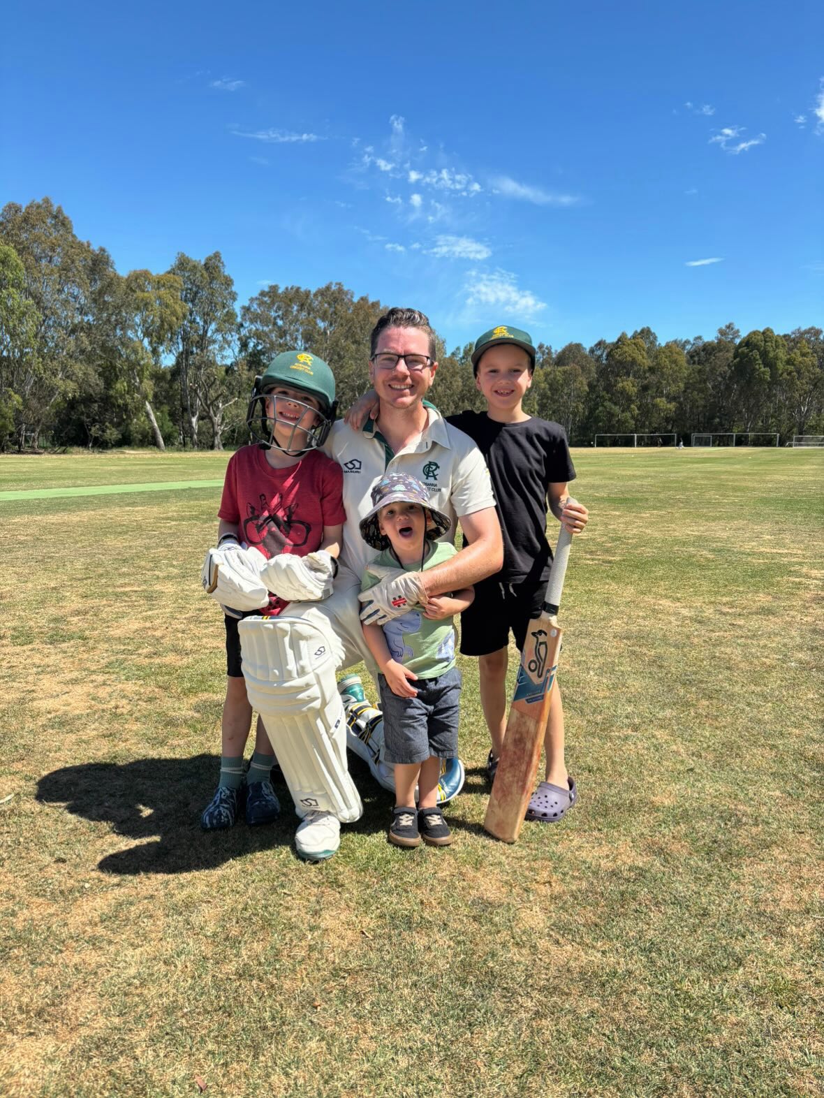 How special!
A huge 100 for Matty Mac, getting the twos home in a big win in front of his boys 🥰
Peter Black playing his first game with James in the third’s win on the weekend, getting his first wicket with his first ball!
Well done fellas! 🦎