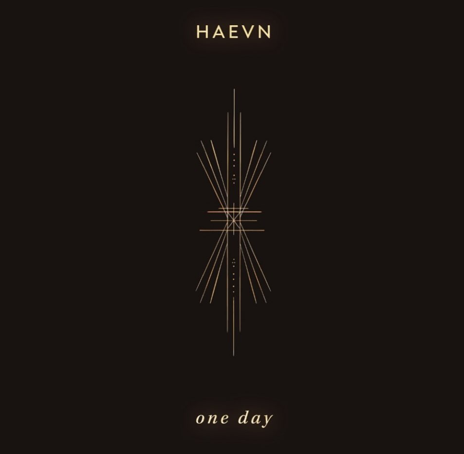 …Give me solitude, give me time, give me all the strength to uncover a new life…singt Marijn auf der neuen Single ONE DAY, die heute erschienen ist und schon jetzt einen nicht mehr loslässt und das Potential hat, ein Bandklassiker zu werden. Das Lebensgefühl zwischen Einsam- und Zweisamkeit im Einklang mit einer betörenden Hookline! @haevnmusic @nettwerkmusic @nettwerk