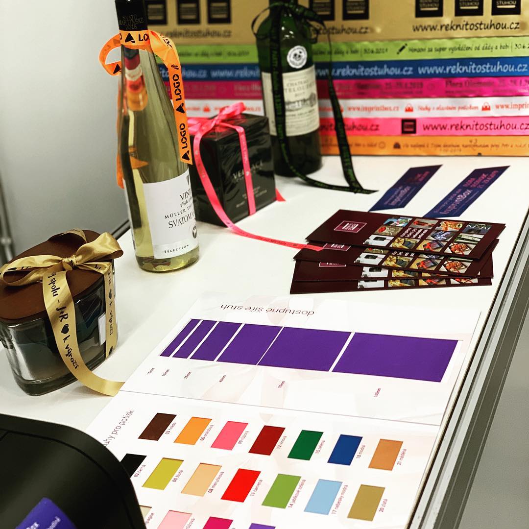 Přijďte se inspirovat na veletrh Flora Olomouc! Již jen do 28.4.2019 🌷Těšíme se na Vás - Řekni to stuhou ☺️ #floraolomouc #floraolomouc2019 #veletrh #stuhy #originalnidarek #venovani #podekovani #reknitostuhou #pavilonE #darkovebaleni #potisk #original #gift #ribbon #saten