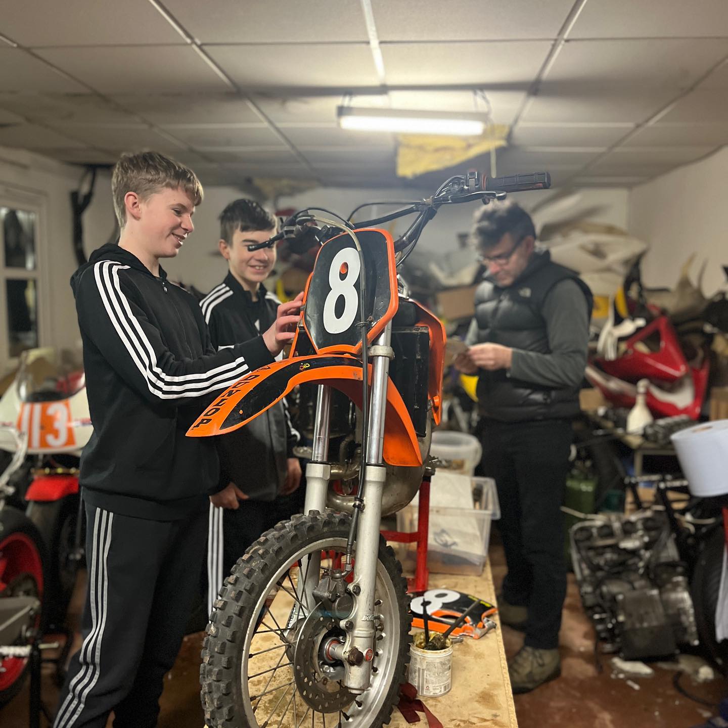 Our last Friday night of 2022 and the lads are hard at work in the workshop rebuilding the KTM.