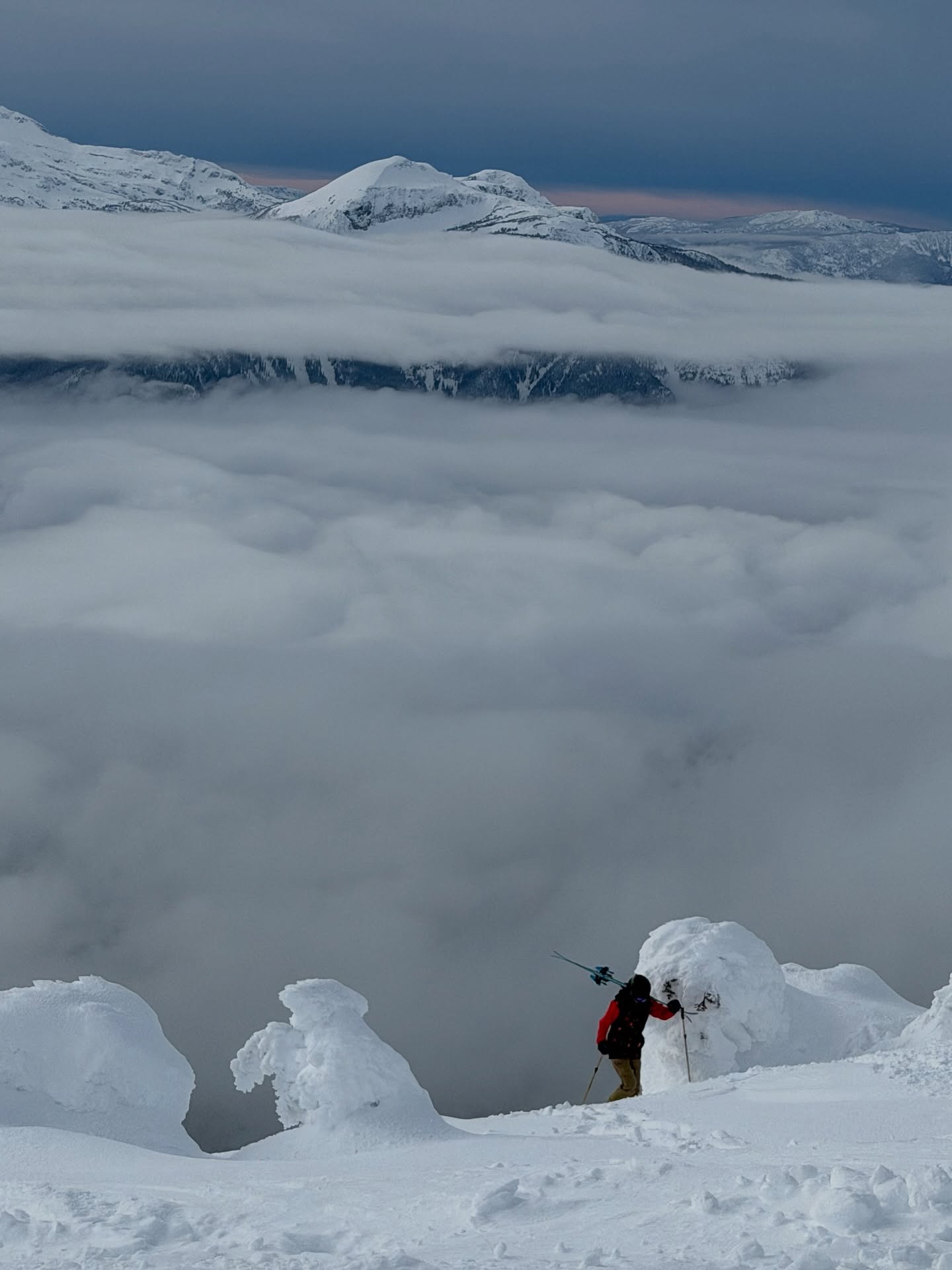 The reward isn’t just at the top — it’s in the climb. 🏔️
In the work. 💪
In the journey. 🤍✨
This season has reminded me that progress is rarely linear. 📈
Some days are about pushing forward, others are about slowing down, resting, and making snow angels along the way ❄️☃️ Both matter.
I’m deeply grateful for the incredible people in my life who encourage me, support me, and inspire me to keep showing up — even on the hard days. 🙏 I don’t take that for granted.
As we step into 2026, I’m wishing you a motivating and grounded start to the year. ✨ Keep going.
🔥 Be kind to yourself.
🤍 Celebrate the small wins.
🎉 Trust that the effort you’re putting in counts — even when it doesn’t look how you expected.
If one of your goals this year is to move better, feel stronger, recover well, or get back to doing what you love — Mobile Physio is here to support you every step of the way. 🚶♀️
💙 We meet you where you’re at, create a plan that fits your life, and help you build sustainable progress (with rest included). 🌱
✨ Feel free to share— what’s one goal you’re climbing toward in 2026? 🏔️
Or
DM/book a session to start your journey with Mobile Physio. 📩
Here’s to the climb, the pauses, and everything in between. 💙✨
#MobilePhysio #VancouverPhysio
#PhysioVancouver #Physiotherapy
#PhysioLife #VancouverWellness
#YVRHealth #MoveBetter #InjuryRecovery
#ActiveRehab #RehabJourney #PainFreeLiving #StrengthAndMobility
#WellnessJourney #SupportLocalYVR
#VancouverSmallBusiness
#HealthGoals2026 #ProgressNotPerfection #KeepGoing
#TheClimb