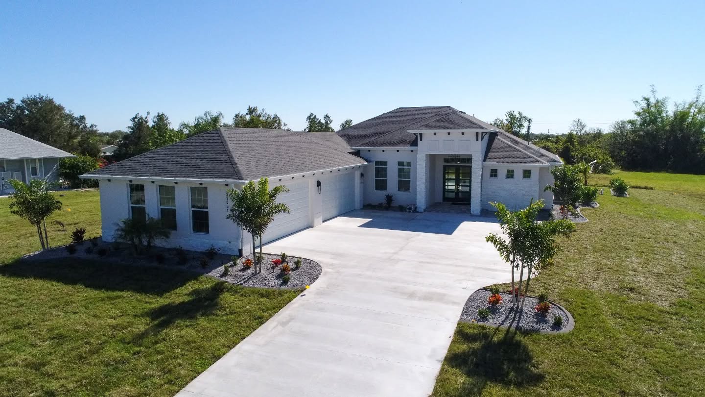 We handed the keys over to the new homeowners a few weeks back and we still can't get over how beautiful this custom home turned out ๐ stay tuned for a look inside ๐๐ก
#qualityhomesofpc #qualitybuilthomes #customhome #customhomebuilder #newconstruction #charlottecounty #swflhomebuilder #over30yearsofqualitybuilding