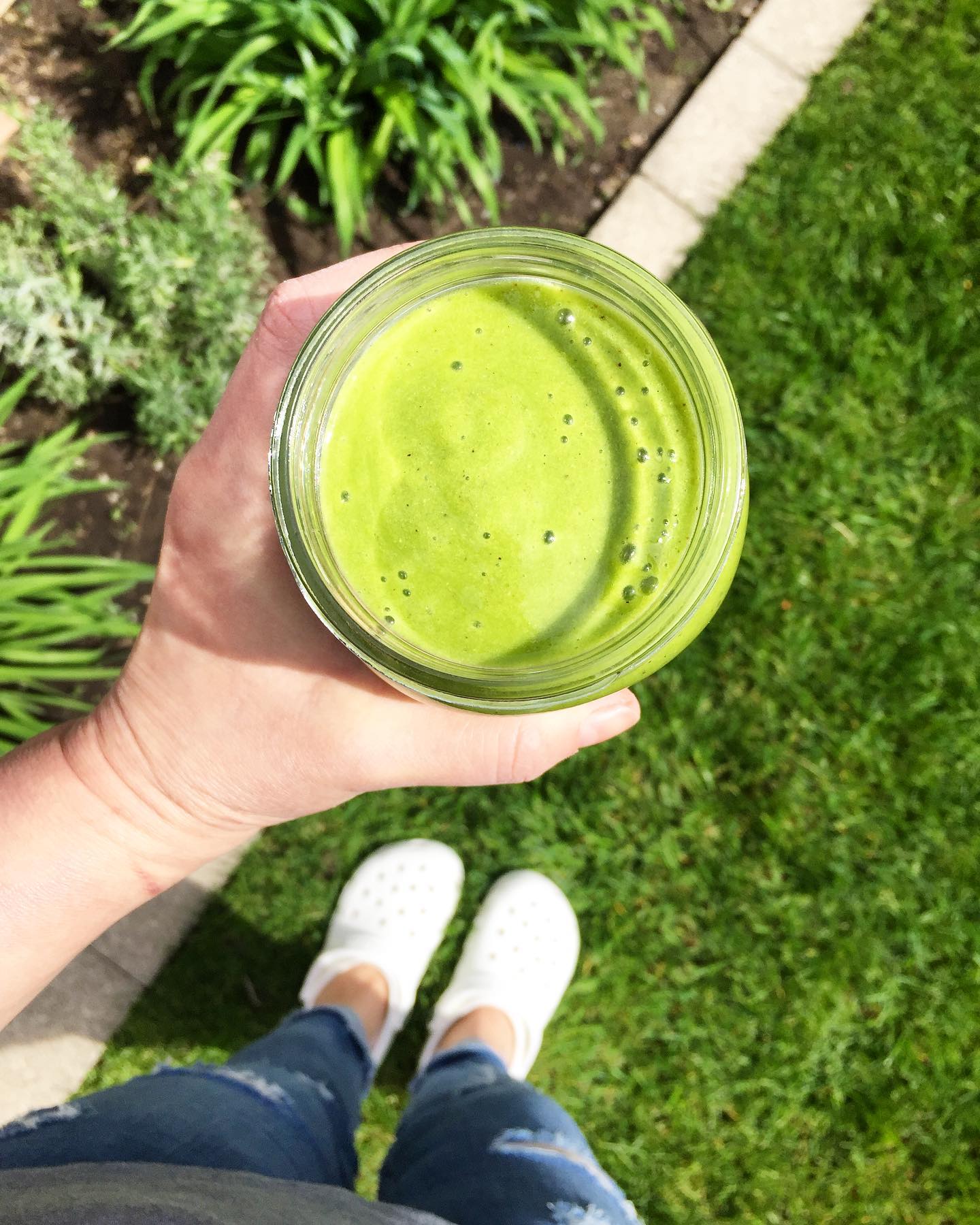 Eat what nourishes your body. Do what nourishes your soul. Think what nourishes your mind. 💛🌿
#wellnesswednesday #nourishtoflourish #holisticbeauty #holisticliving