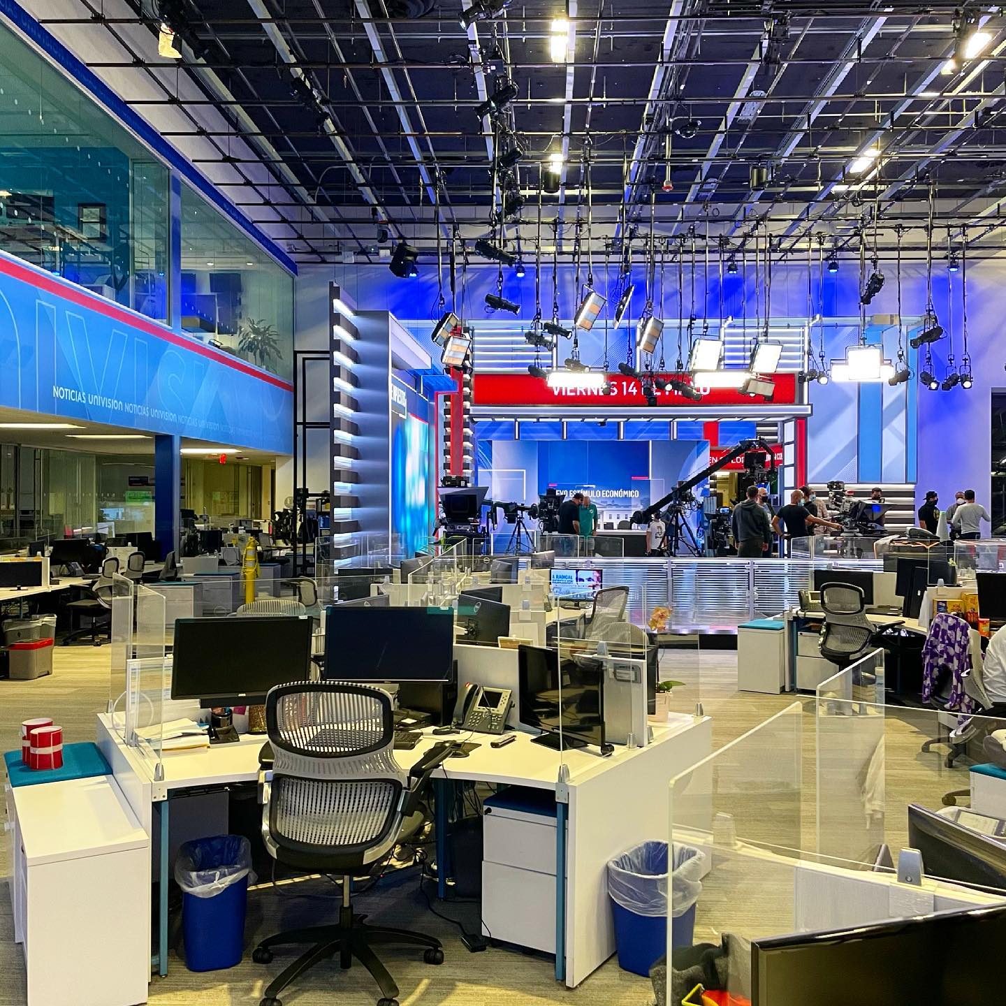Univision News Brand New Set
Thank you @univision @uninoticias for making us part of this amazing project.
Special Thanks to John Perez @jbpdir62 Jorge Dominguez Armando Castro @acastro3rd