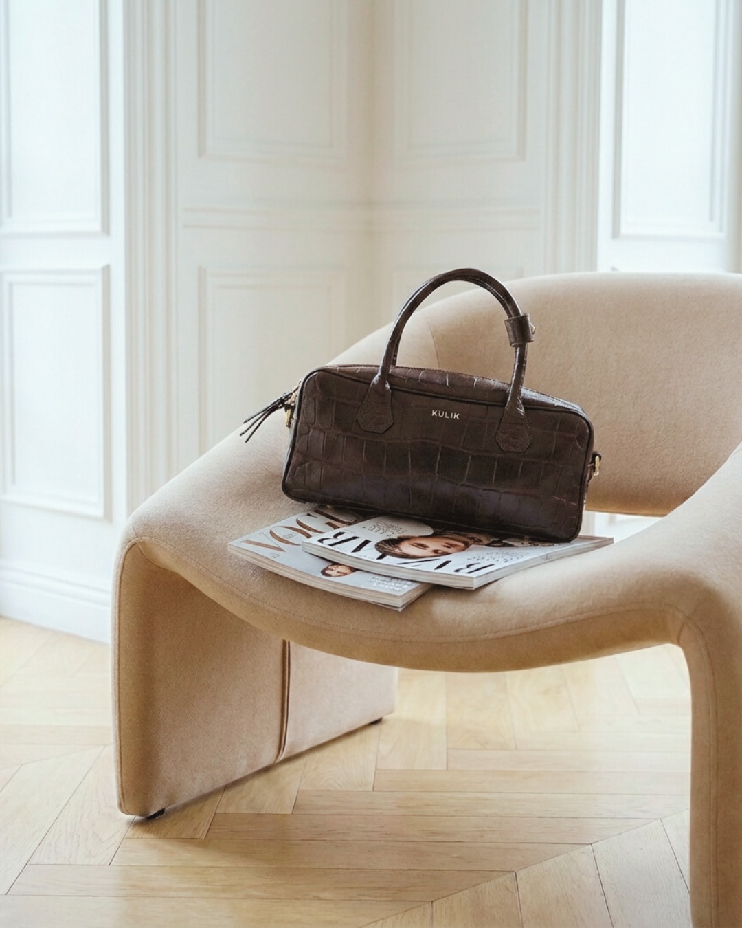 Mała forma, wielki efekt
Torebki bagietki dostępne od ręki — skórzane bagietki, klasyczny fason, elegancka torebka na co dzień i na wieczór, ponadczasowy design, neutralne kolory, minimalistyczny styl i jakość premium