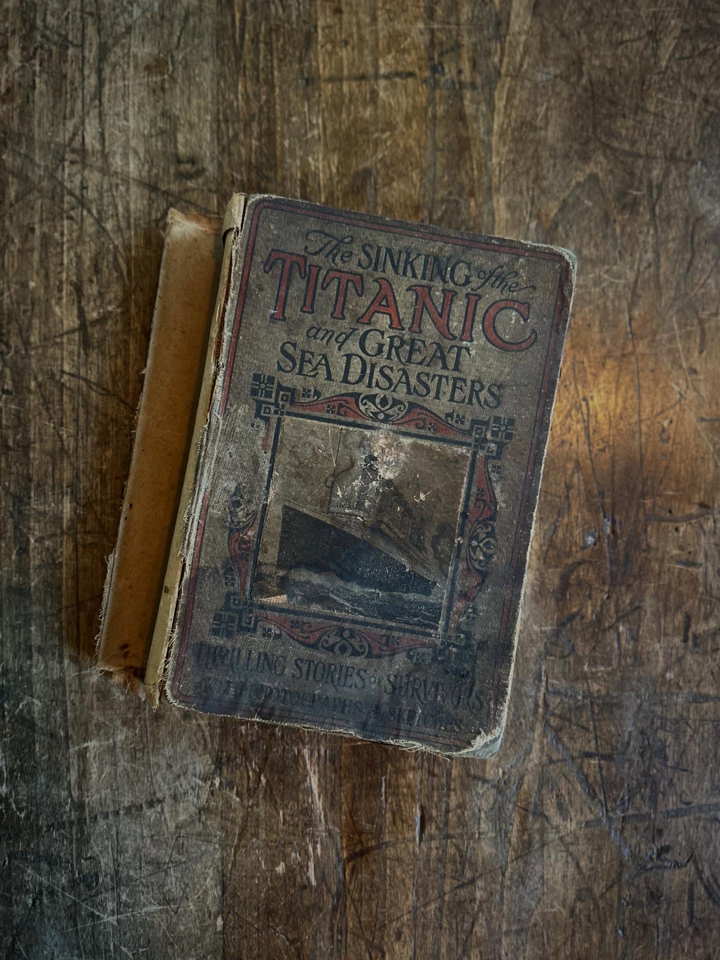 My bestie @haleycullen is the best gift giver in the world. She spends so much time thinking up what someone would really cherish. She always gets me book themed gifts and this year she got me this vintage book from 1912 “The Sinking of the Titanic and Great Sea Disasters” by Logan Marshall, published the year Titanic sank so 114 years ago. I’m obsessed with all things Titanic history so it’s the perfect gift!