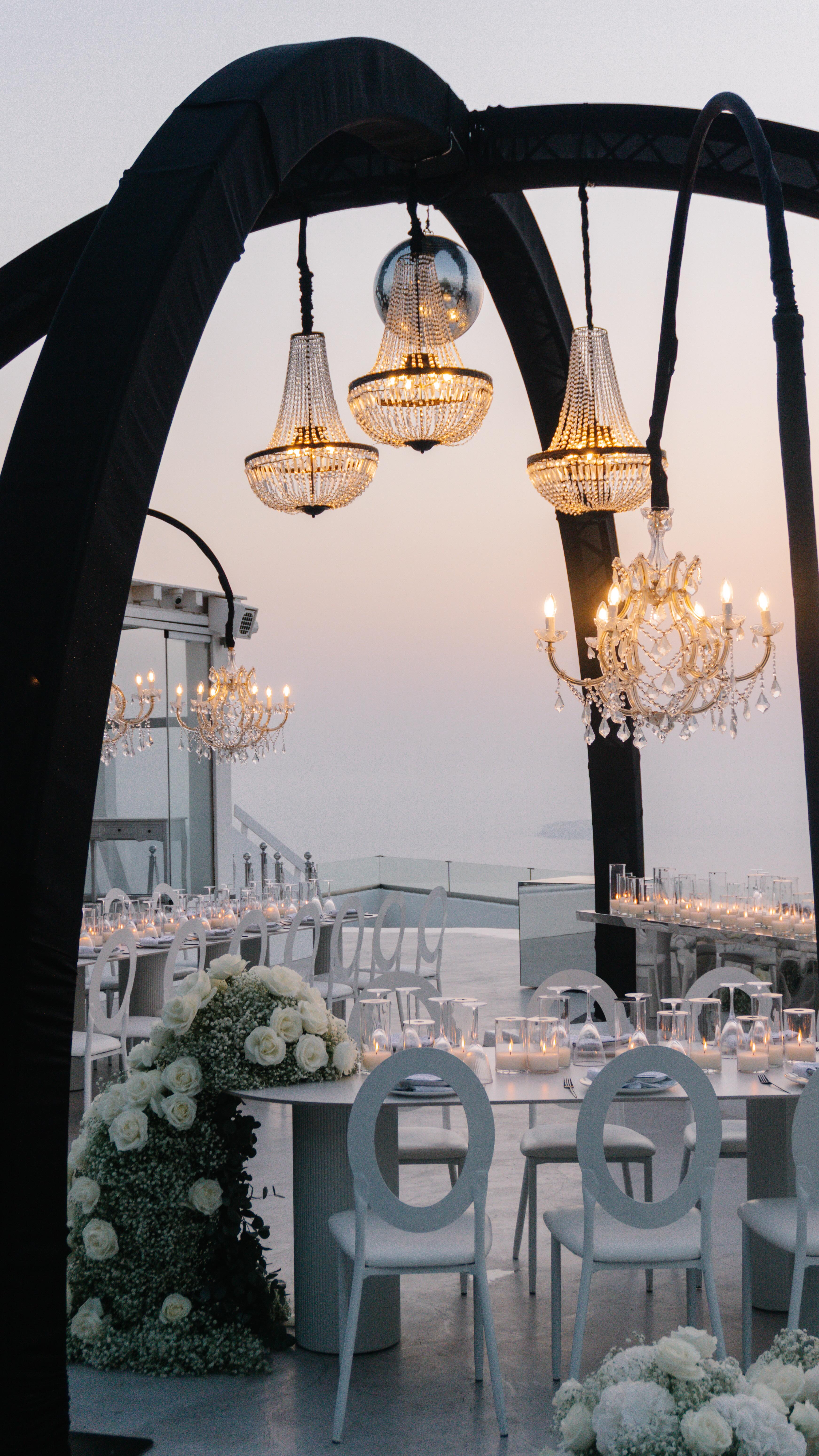 Luxury is not just the final look —
it’s the planning, precision, timelines, and a team working quietly behind the scenes
From concept to execution, every detail is intentional.
This is how destination weddings in Greece are truly created 🤍
— Sublime Wedding
#LuxuryWedding #BehindTheScenes #DestinationWeddingGreece #WeddingPlannerLife #SublimeWedding