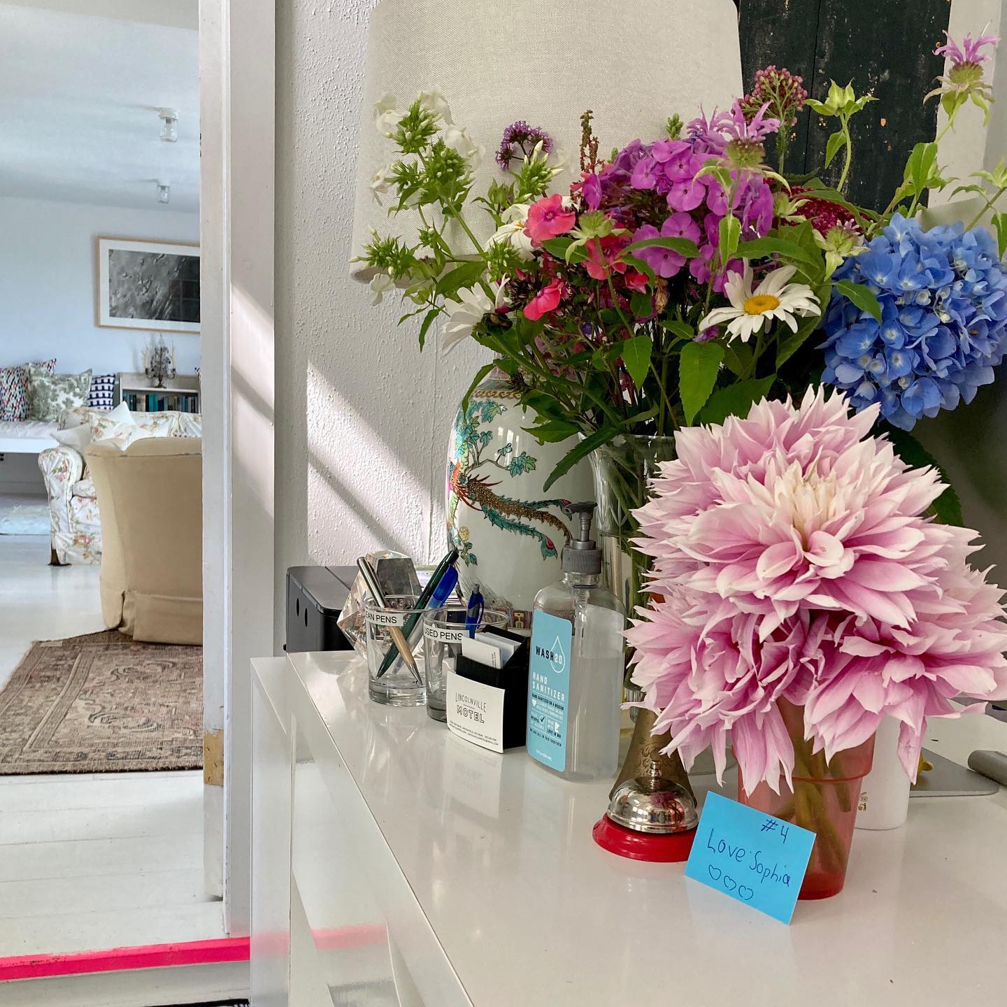 Thank you, Sofia! #lincolnvillemotel #maine #summer #dahlias #flowers #surprisepresent #frontdesk