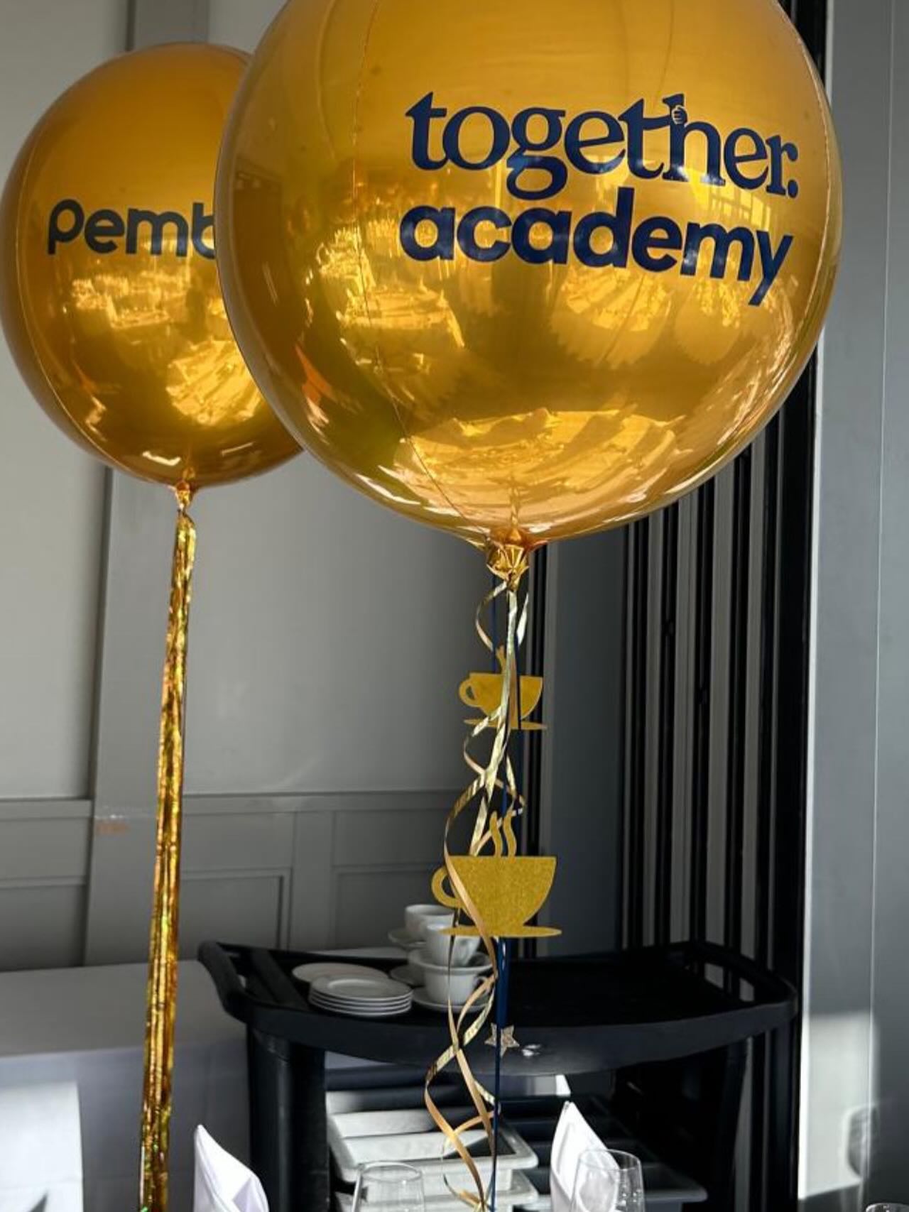We loved making beautiful balloons for the fantastic @togetheracademy_ie team for their annual fundraising event 🎈
