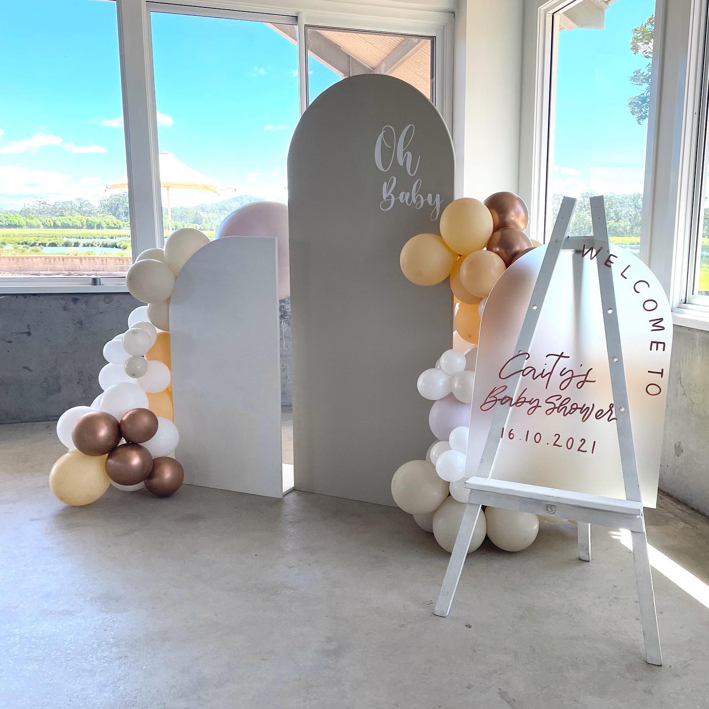 It feels good to be back!
Our first event since lockdown and it was a cracker! This gorgeous set up was for a beautiful baby shower🤍 stunning welcome sign by the talented @bbcollective_ #babyshower #neutraltones #balloongarland #balloondecor #babyshowerballoons #photobackdrop #customcolor #babyboy #babygirl #baby #1stbirthday #birthdaydecor#colourpop #partyinspiration #partydecorations #babybump #birthday #decoration
#balloons #mumtobe #specialmoments #weekendfun