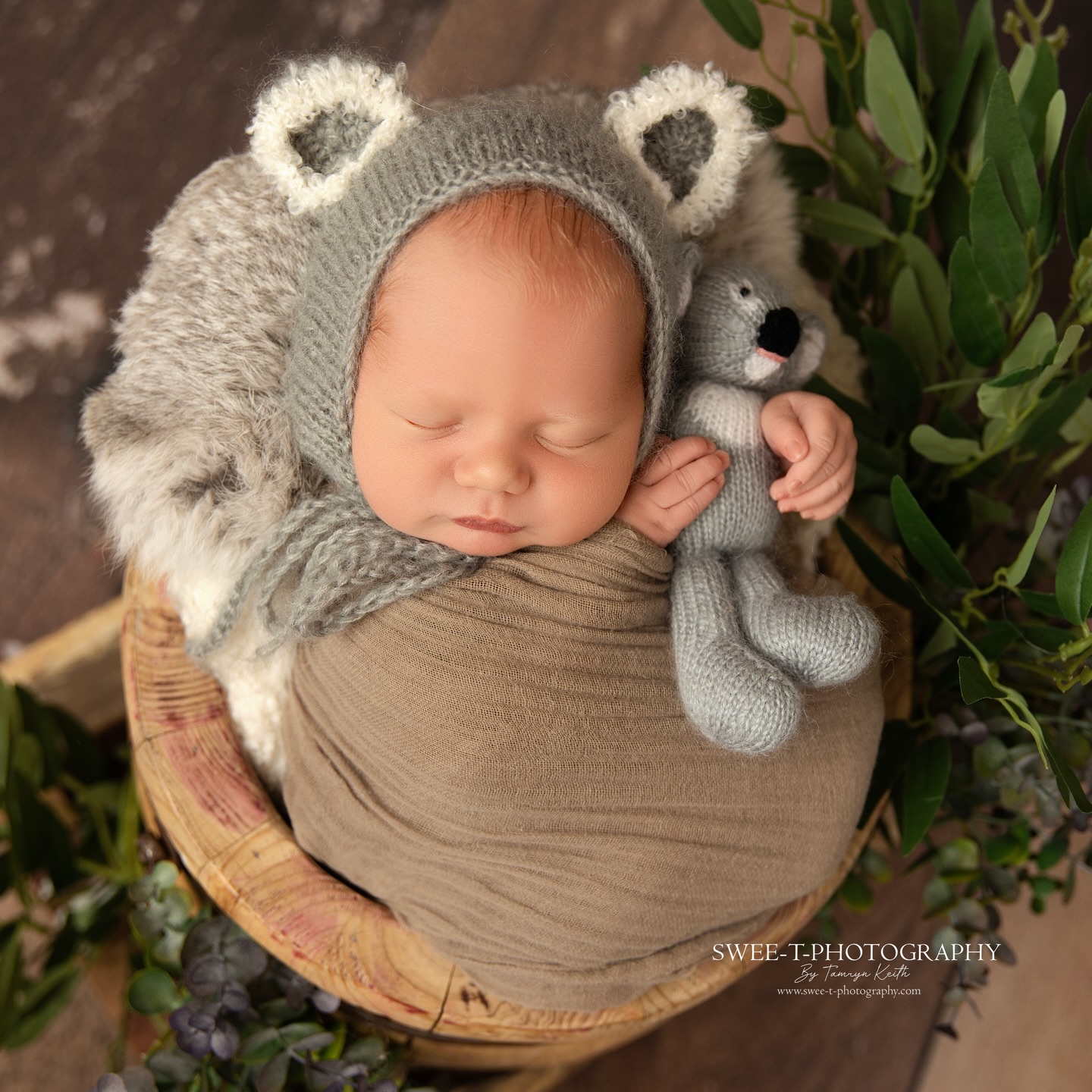 LEO - 7 DAYS
-🤩Expecting a little bundle soon? 👶
Don’t wait until bub arrives! Book now.
Newborn Bookings are now open right through to September 2026.
Secure your session with Barossa’s trusted newborn specialist photographer and let’s create something beautiful together.
https://www.swee-t-photography.com/newbornpricing
© 2025 Swee-t-Photography Barossa’s Newborn Photographer
https://www.instagram.com/swee.t.photography/
www.swee-t-photography.com
#barossanewbornphotographer #barossanewbornphotography #barossababyphotographer #barossamaternityphotographer #barossastudio