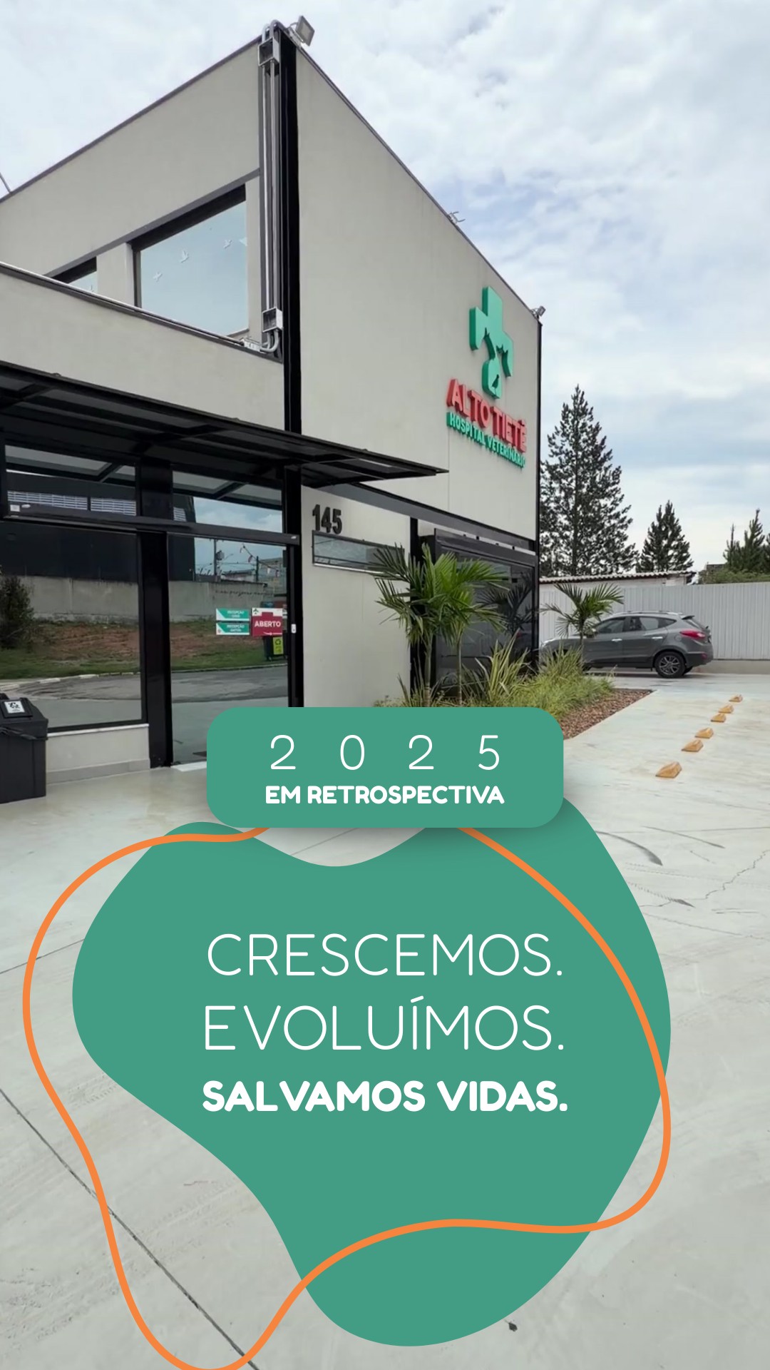 RETROSPECTIVA 2025
Foi um ano de muito crescimento, aprendizado e cuidado por aqui.
✅ Estrutura ampliada
✅ Equipe reforçada
✅ Mais exames, cirurgias e especialidades
✅ Cursos e formação para novos profissionais
✅ Milhares de pets atendidos com amor e excelência
💙 Agradecemos cada tutor, paciente e profissional que fez parte dessa jornada.
Em 2026, continuamos crescendo por eles e por você.
#RetrospectivaVeterinária #HospitalVeterinárioAltoTietê #SaúdeAnimal #CuidadoComExcelência #Arujá #VeterináriaEspecializada #PetsFelizes #VeterináriaComAmor #EquipeVeterinária