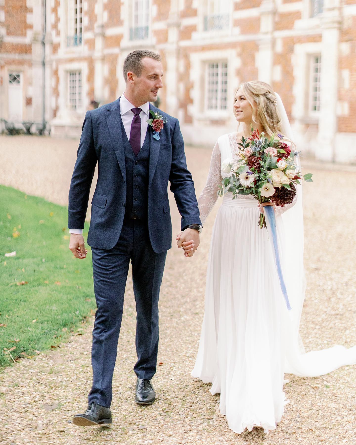Wishing these two beauties a happy anniversary weekend. A year ago tomorrow we were celebrating their love in magical Normandy. I do love an autumn wedding 🍂
_
Planning + Design :: @sarahthomasevents
Stylist :: @guillaumebernardcreative
Florals :: @sarahthomasflorals
Photography :: @camillajoyphotography + @camillajoycollective
Hair + Makeup :: @jazellebeauty
Venue :: @chateau_de_bonnemare
Catering :: @otrechoze_traiteur
_
#frenchwedding #autumnwedding #fallwedding #destinationweddingfrance #chateauwedding #destinationweddingflorist #fallbride #fallweddinginspiration