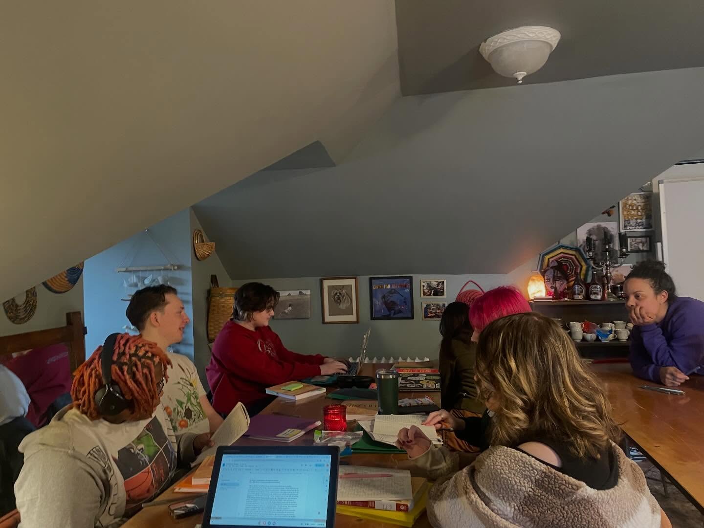 Our 11th and 12th grade writers workshop class responding to a prompt after reading “My Hands” by Sarah Viren.
#pittsburgh #highschool #english #writing #youbelongatcobhs