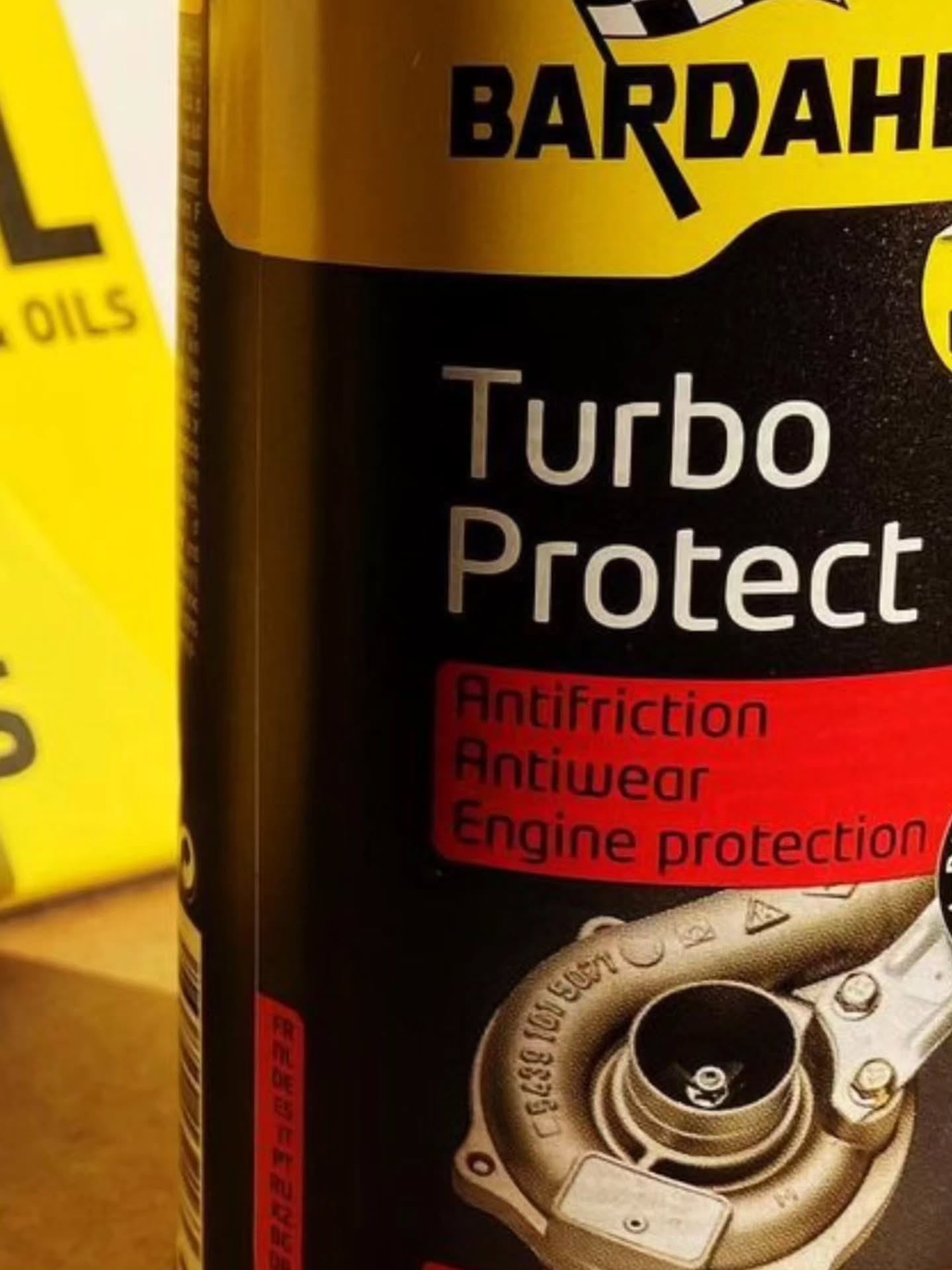 O Bardahl Turbo Protect é um aditivo para o óleo do motor, concebido para lubrificar e proteger o turbocompressor e outras peças metálicas do motor contra o desgaste e a fricção
Mais informações:
👉 www.innolub.pt 👈
#Bardahl
#bardahlportugal #bardahloils #innolub #lubrificantes #aditivos