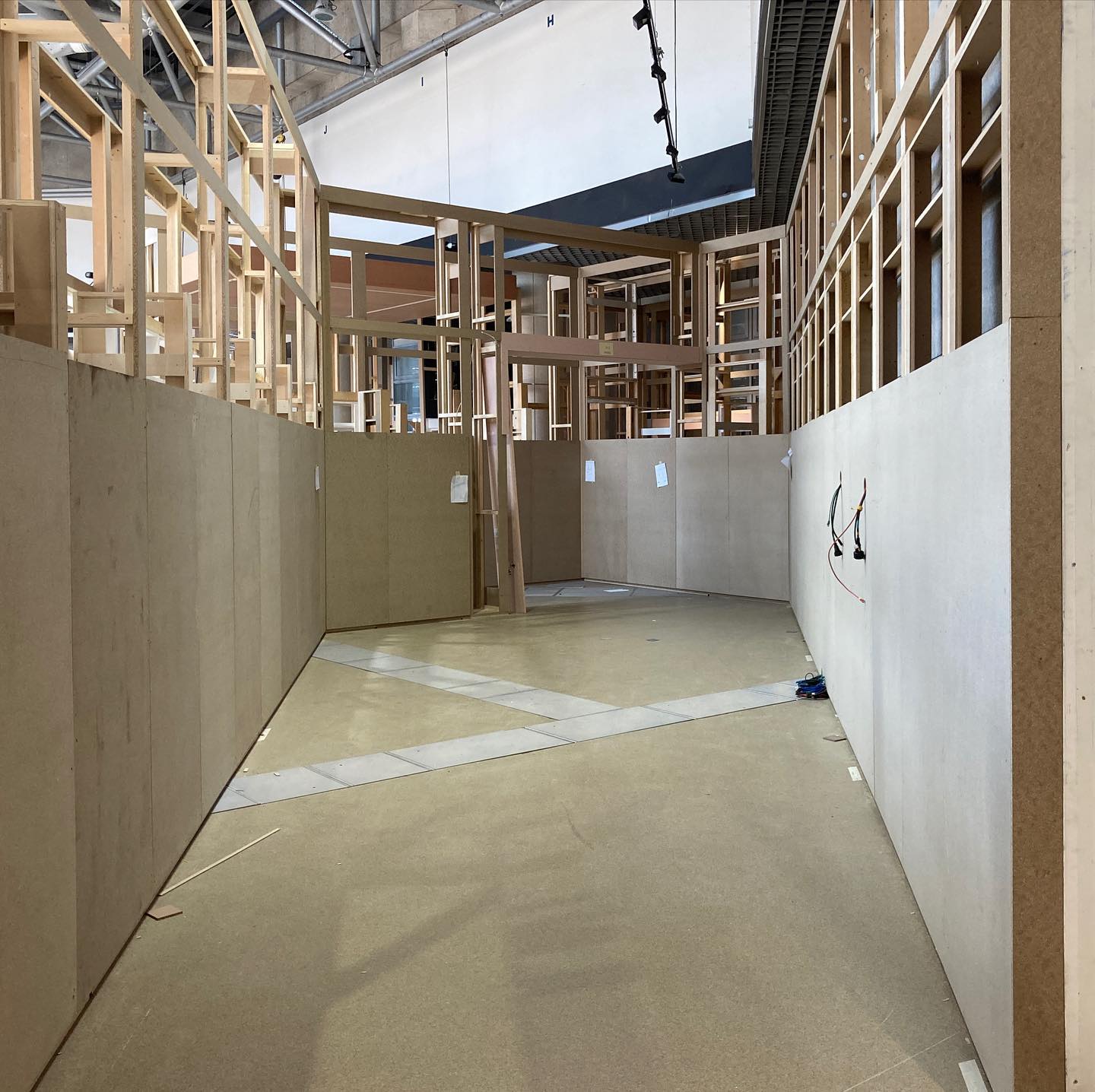 Aménagement artistique… avec @stamp_publicite & @dezign_up
.
#art #anamorphose #artistic #grimaldiforum #scan3d #leica #3d