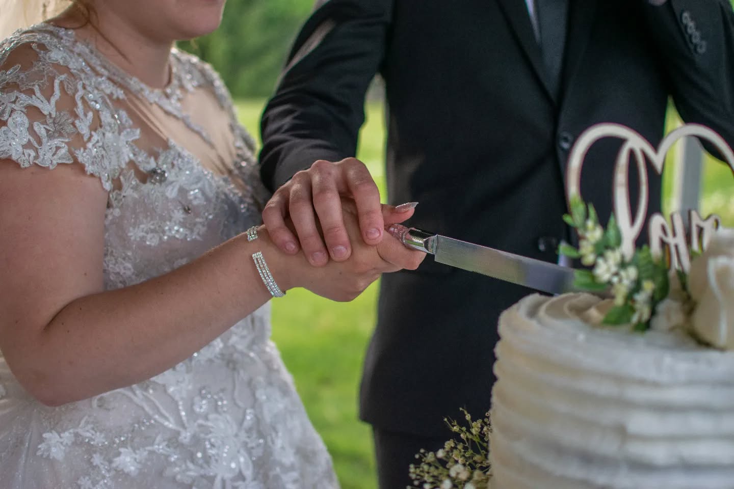 🍰 yum!
•
•
•
#weddingphotography #wedding #gtaphotographer #gtawedding #backyardwedding #springwedding #bridesmaids #bride #ido #theysaidido #love #sisterinlaw #littlebrother #groomsmen #weddingdetails #detailshots #firstlook #brideandgroom #weddingparty