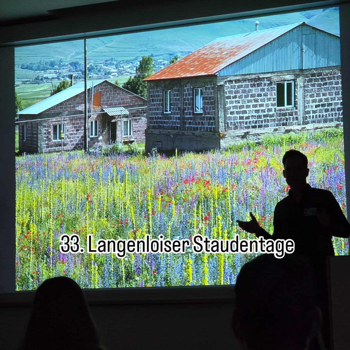 Winterzeit | Staudentage Langenlois
Der Winter ist für uns Gartengestalter nicht nur Ruhezeit – sondern die beste Zeit zum Netzwerken, Weiterdenken und Inspirieren lassen.
www.inngaerten.at
#gartenbauschulelangenlois #stauden #weiterbildung #inngaerten