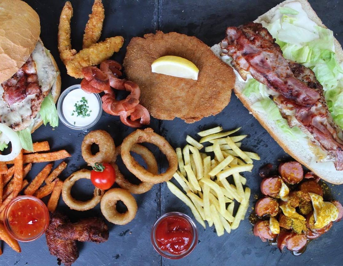 Liebe Kunden! Es ist soweit! Endlich geht es wieder los, wir sind ab morgen, dem 13.01. wieder für euch da!
Öffnungszeiten:
Mittwoch - Sonntag 11:30 bis 13:00 und 17:00 bis 19:00 Uhr