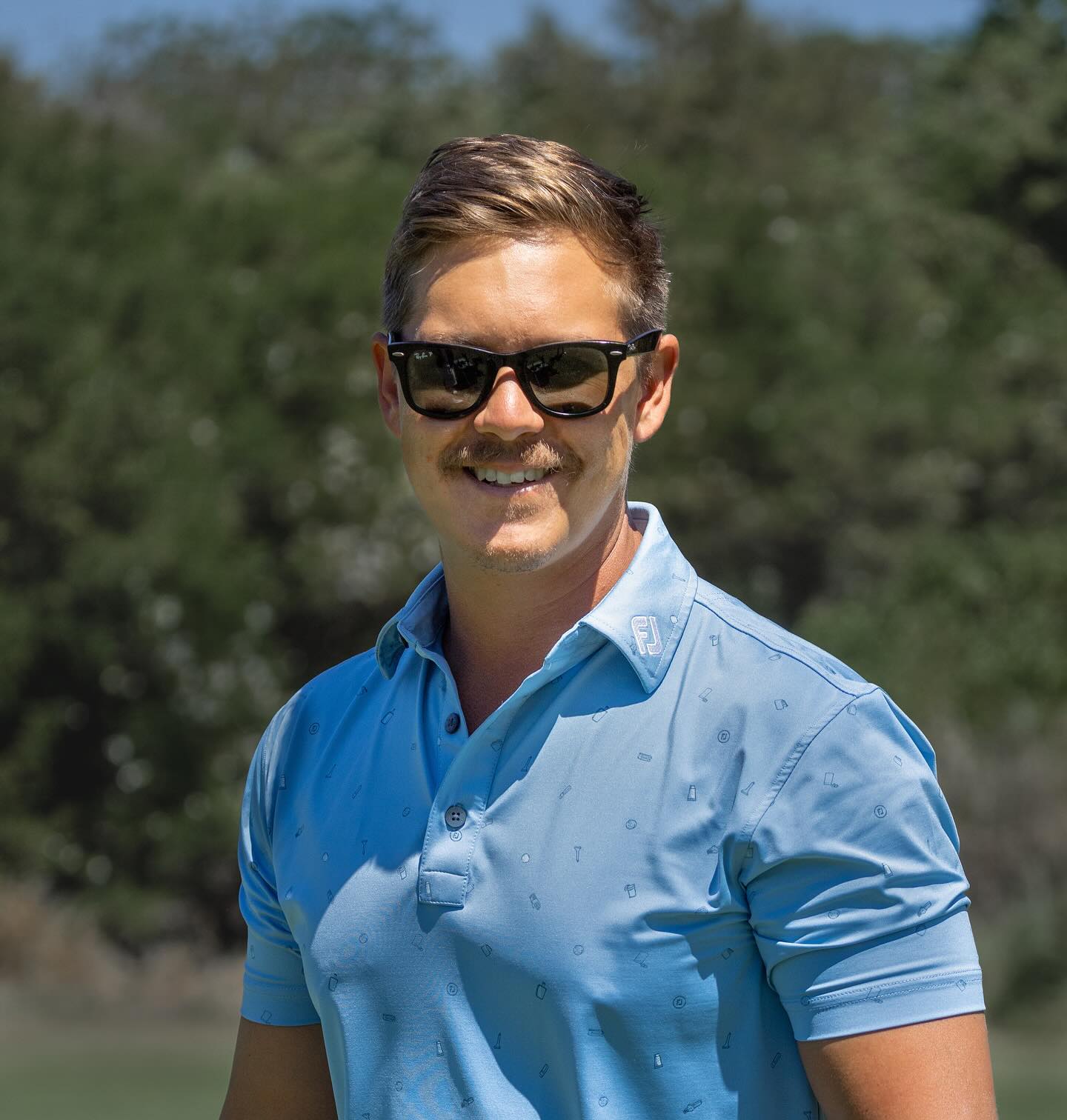 At Ari’s Golf Tours, we specialise in domestic and international escorted golf holidays to bucket list destinations. Our personally crafted tours blend unique golfing venue with enriching cultural experiences, creating unforgettable memories for both golfers and non-golfing partners.